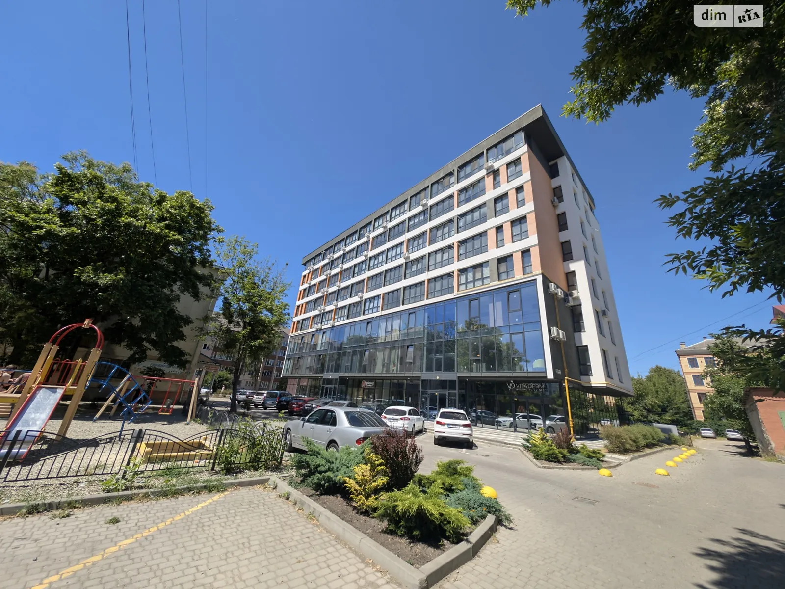 Продается 2-комнатная квартира 58.5 кв. м в Ивано-Франковске, ул. Галицкая, 59А - фото 1