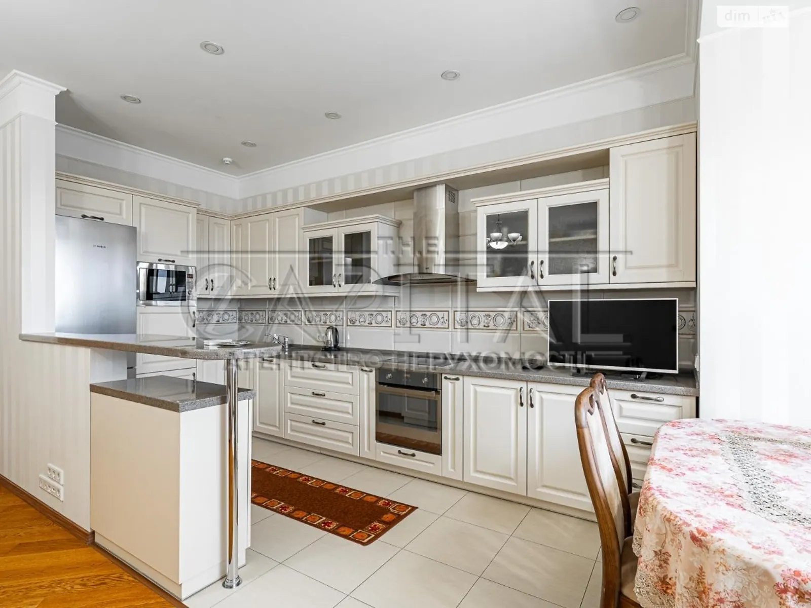 Продается 2-комнатная квартира 104.9 кв. м в Киеве, ул. Коновальца Евгения, 44А - фото 1