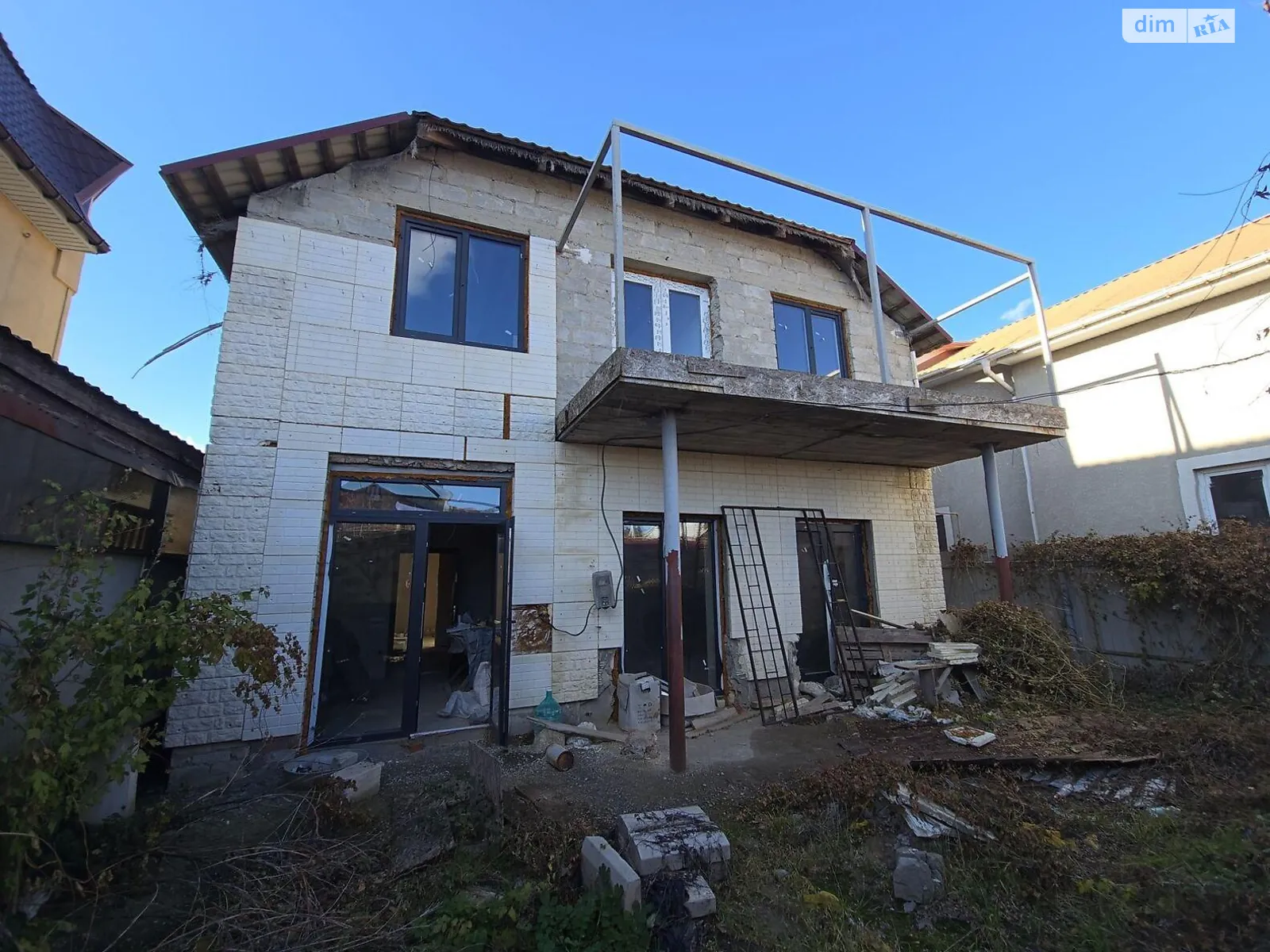 Продается дом на 2 этажа 119 кв. м с гаражом, цена: 80000 $ - фото 1