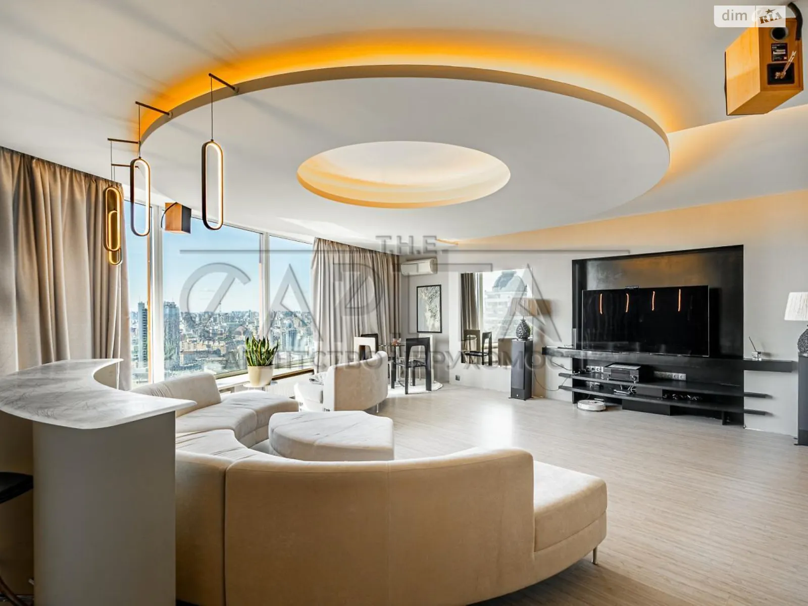 Продается 5-комнатная квартира 201.7 кв. м в Киеве, ул. Панаса Мирного, 28А - фото 1