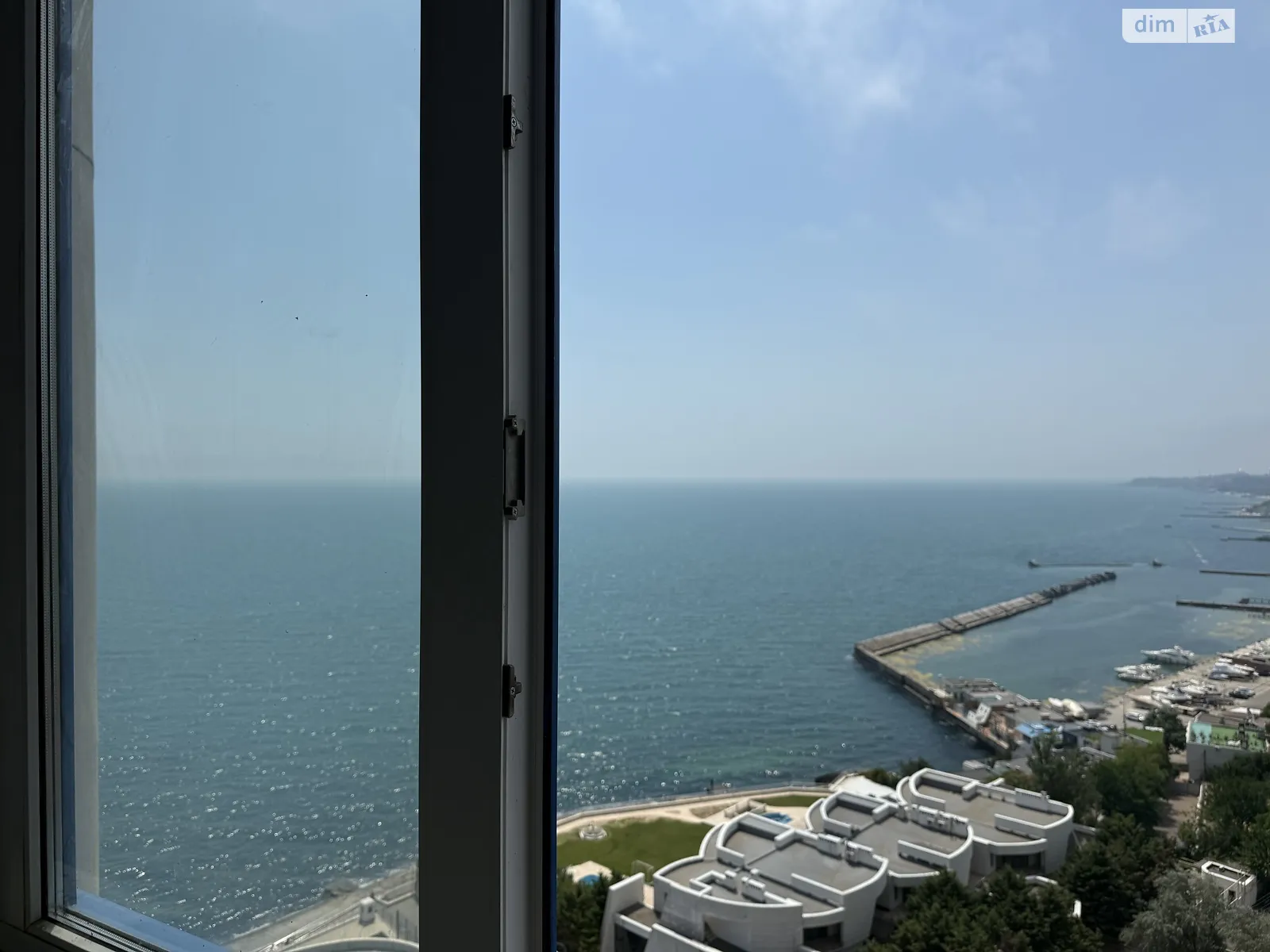 Продается 3-комнатная квартира 115.9 кв. м в Одессе, пер. Мореходный, 2А - фото 1