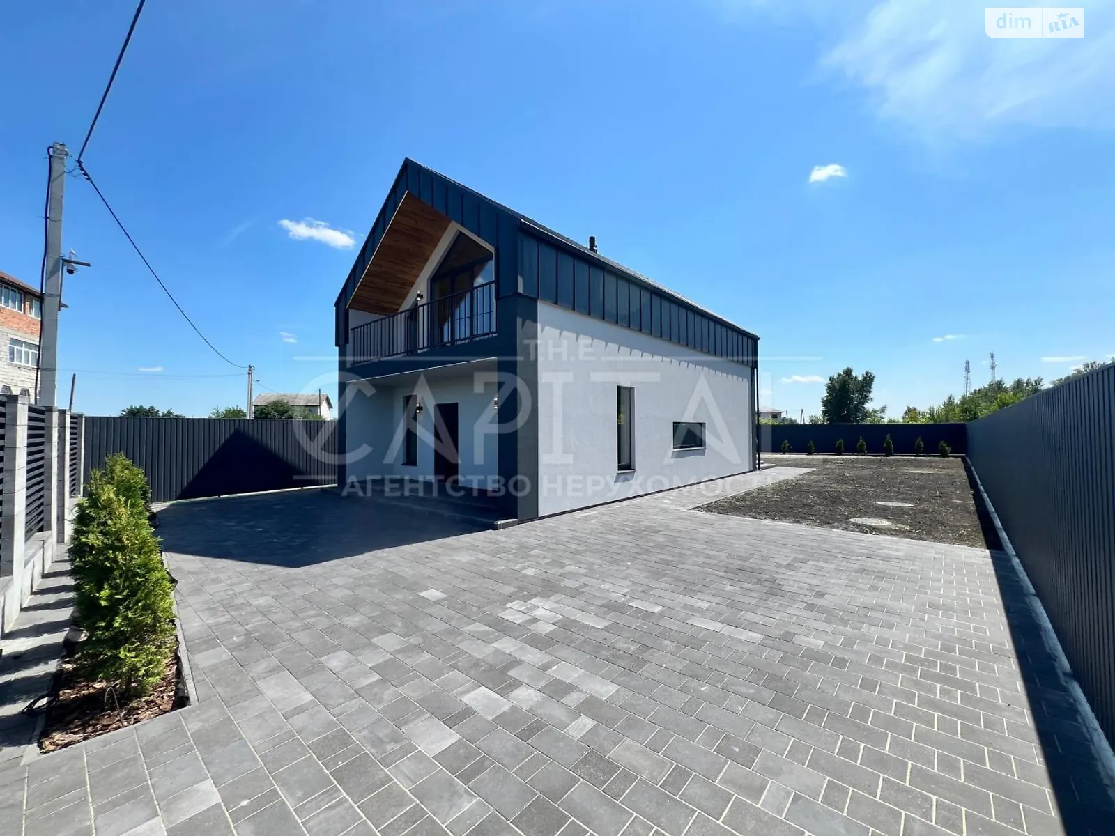 Продается дом на 2 этажа 135 кв. м с бассейном, цена: 119000 $ - фото 1