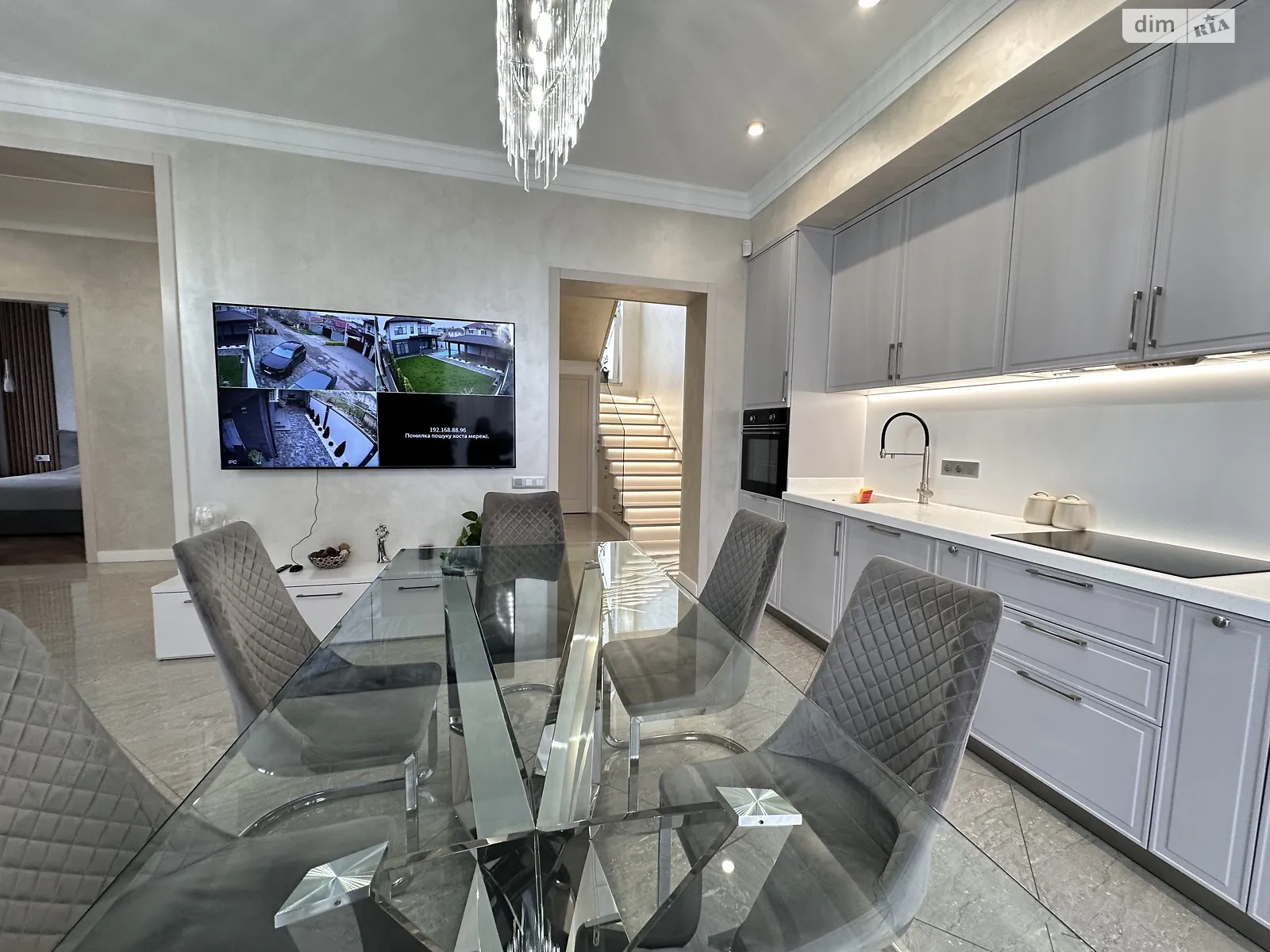 Продается дом на 2 этажа 270 кв. м с мансардой, цена: 590000 $ - фото 1