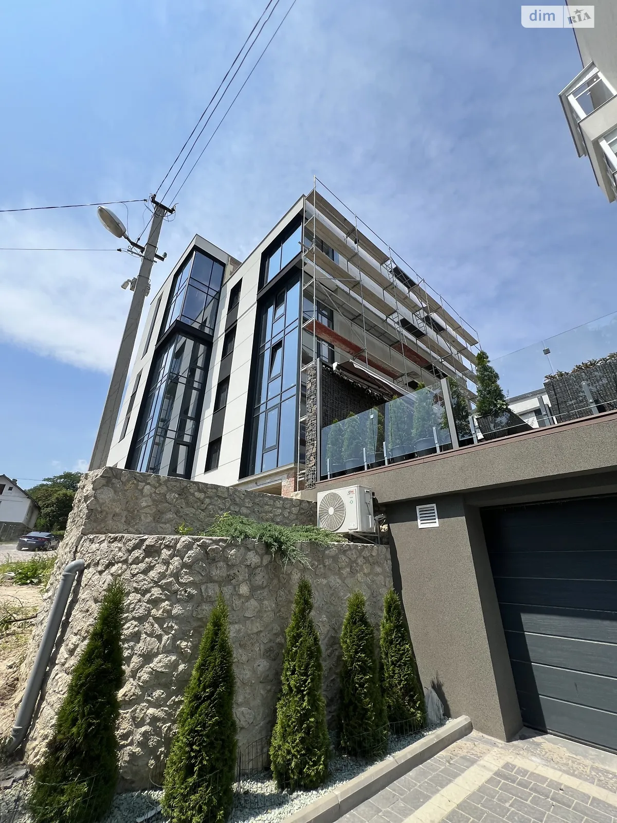 3-комнатная квартира 117 кв. м в Тернополе, ул. Урожайная, 1 - фото 1