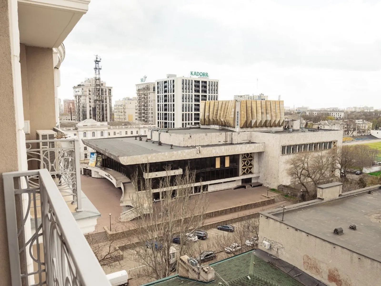 Продается 2-комнатная квартира 93.8 кв. м в Одессе, ул. Леонтовича, 16А - фото 1