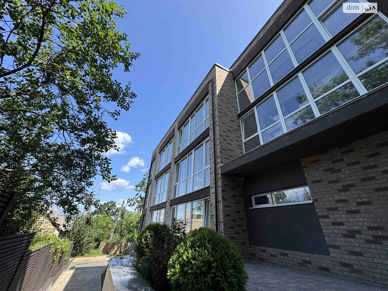 Продається 1-кімнатна квартира 53.4 кв. м у Ірпені, вул. Миколи Сингаївського(Ново-Оскольська), 59Г - фото 1