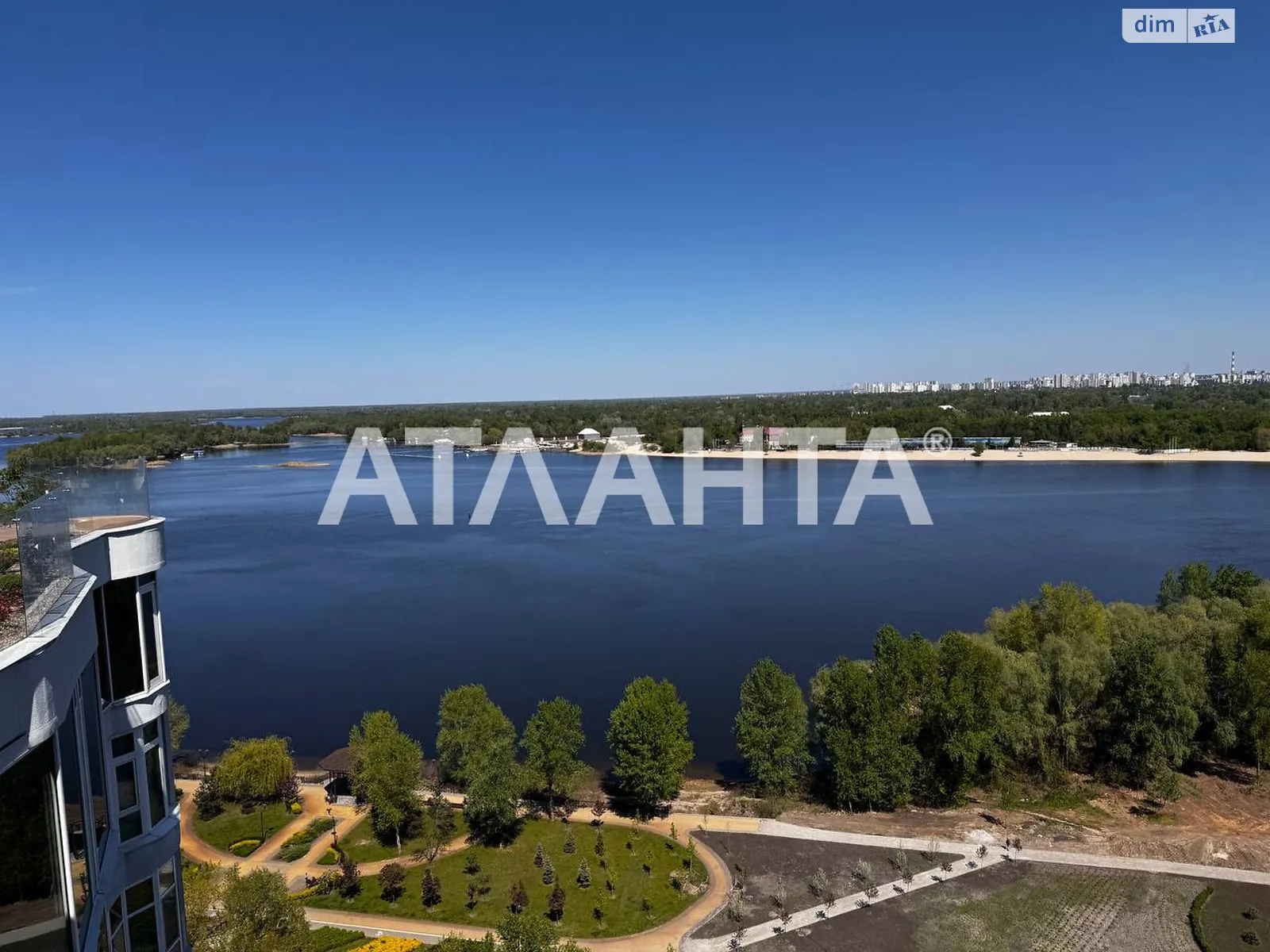 Продается 1-комнатная квартира 81.6 кв. м в Киеве, просп. Владимира Ивасюка, 2Д - фото 1