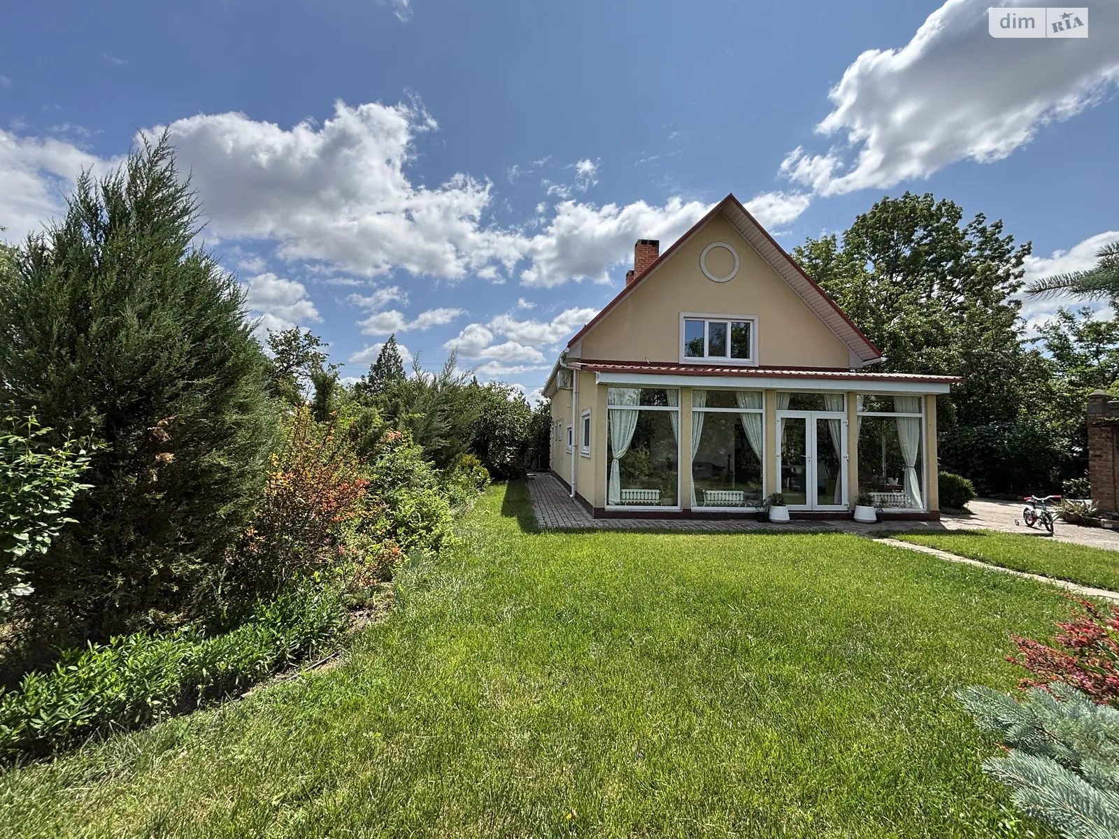 Продается дом на 2 этажа 124.8 кв. м с гаражом, цена: 80000 $ - фото 1