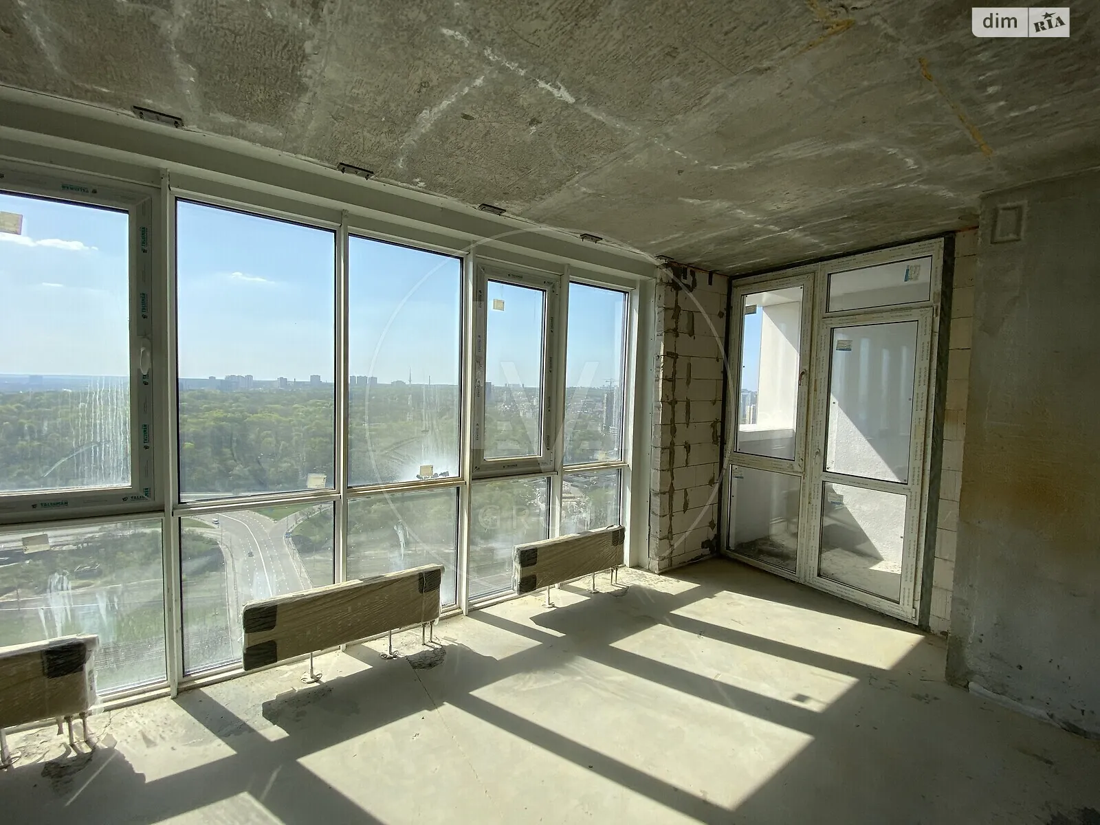 Продається 1-кімнатна квартира 69 кв. м у Києві, вул. Михайла Бойчука, 41А - фото 1