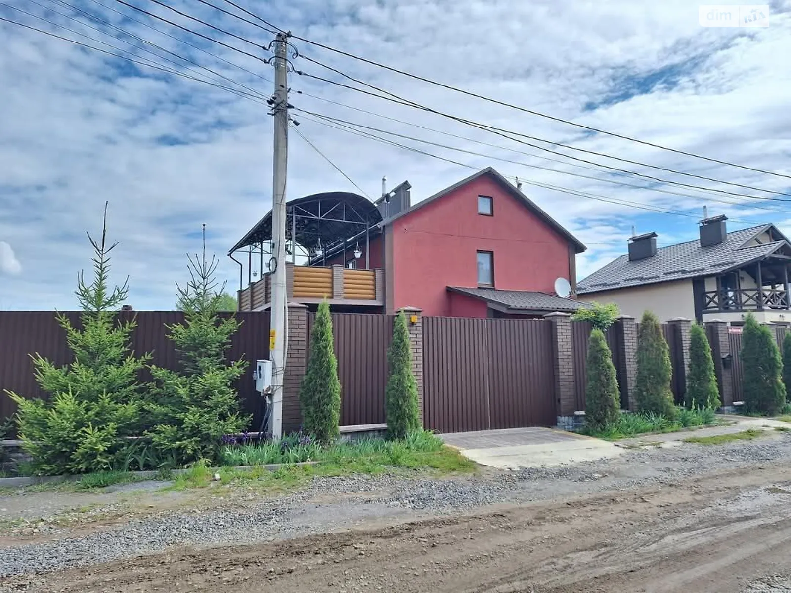 Продается дом на 2 этажа 180 кв. м с балконом, цена: 180000 $ - фото 1