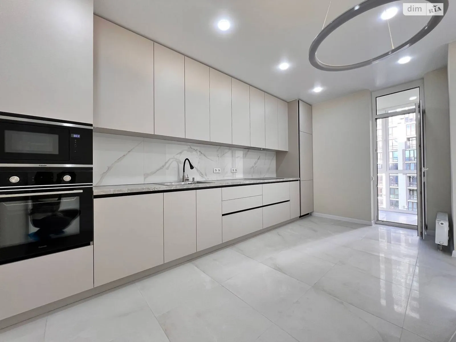 Продается 2-комнатная квартира 66.3 кв. м в Киеве, ул. Глубочицкая, 13 секція 7 - фото 1