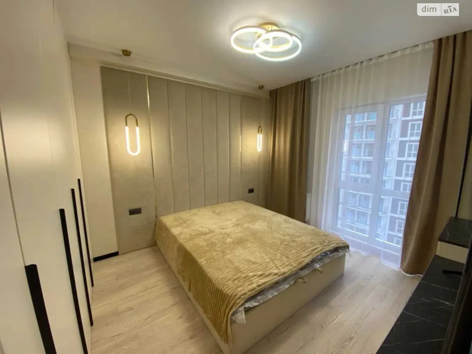 Продається 1-кімнатна квартира 41 кв. м у Києві, вул. Михайла Максимовича, 26 - фото 1