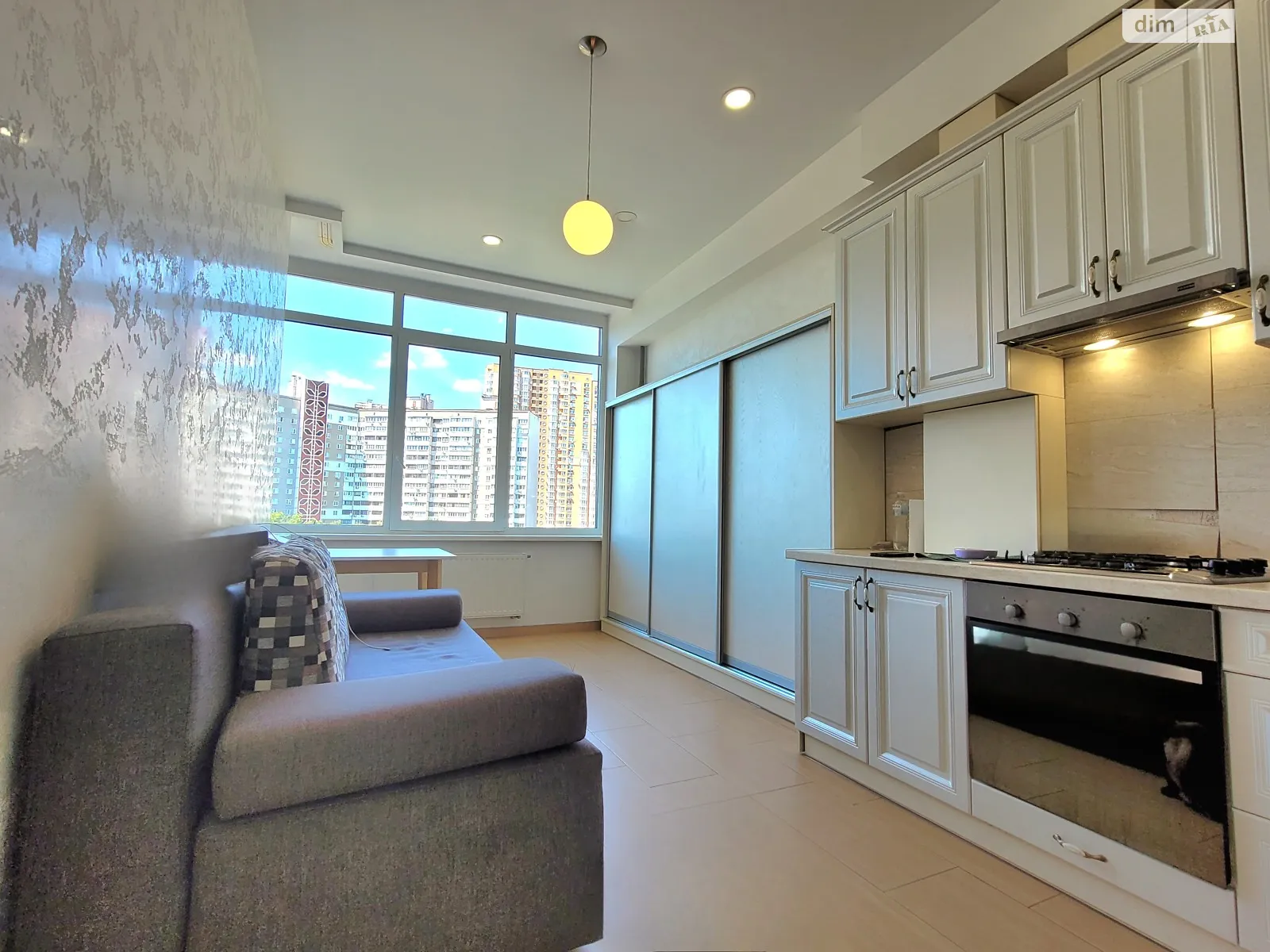 Продается 1-комнатная квартира 49.8 кв. м в Киеве, ул. Академика Ефремова, 8А - фото 1