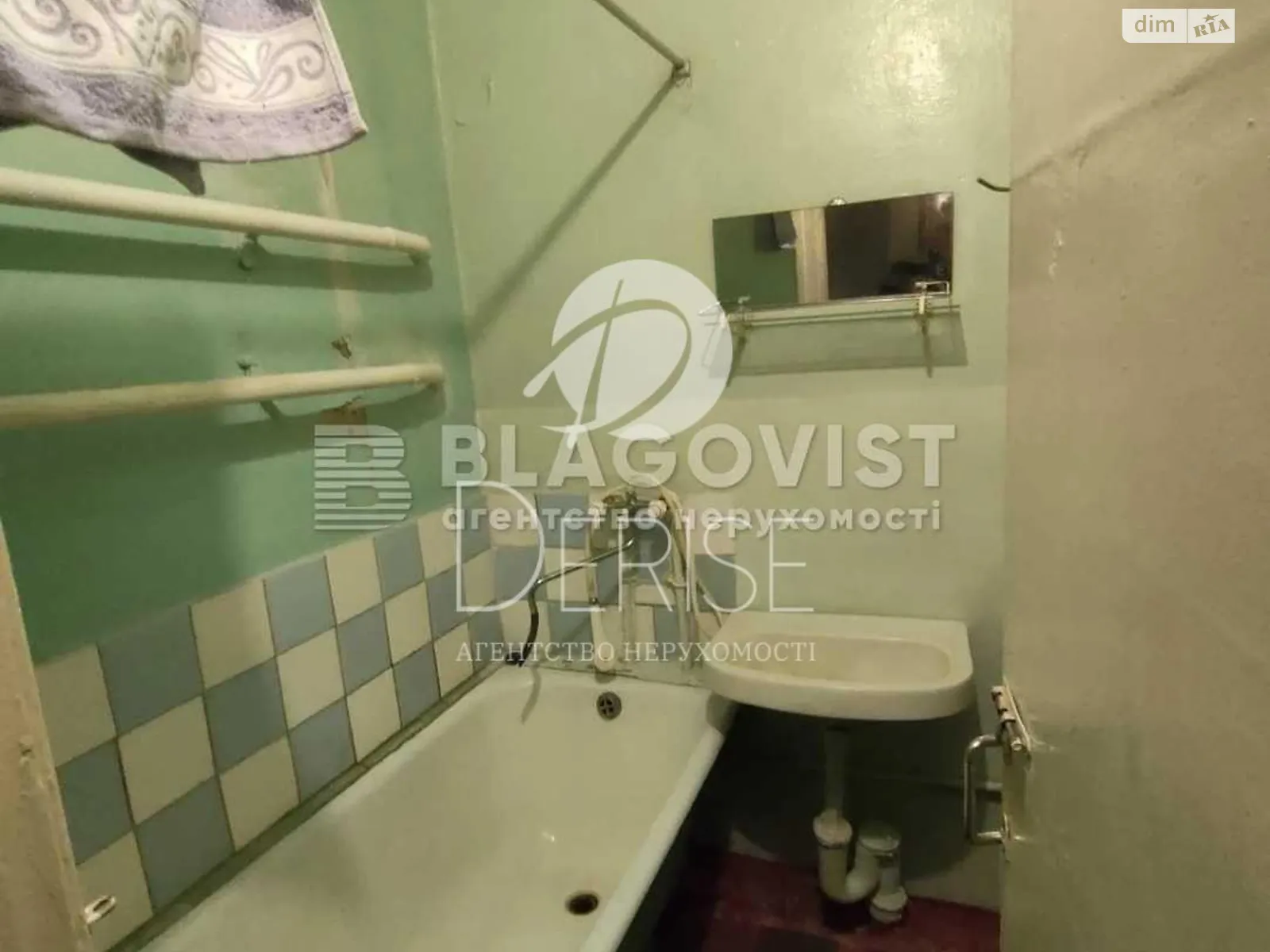 Продается 1-комнатная квартира 41 кв. м в Киеве, ул. Михаила Омельяновича-Павленко(Суворова), 18/20 - фото 1