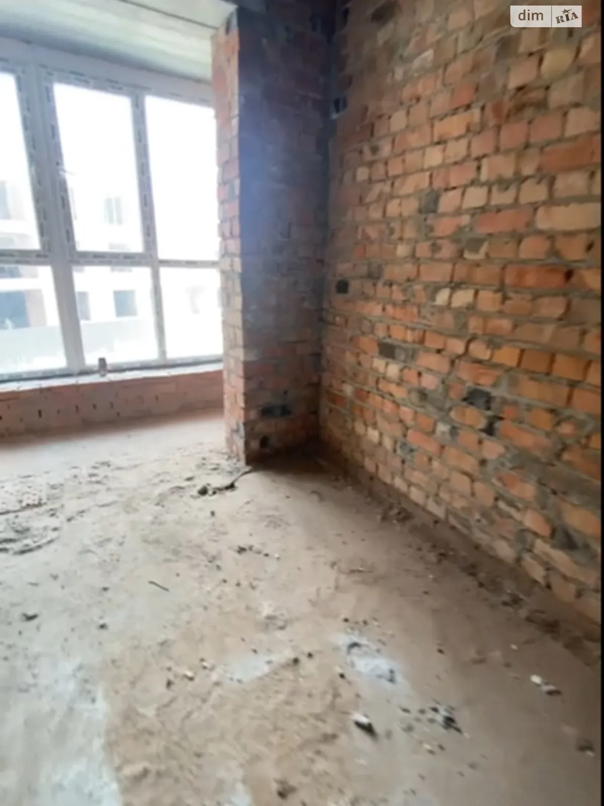 Продається 1-кімнатна квартира 29 кв. м у Гостомелі, вул. Миру, 3Е - фото 1