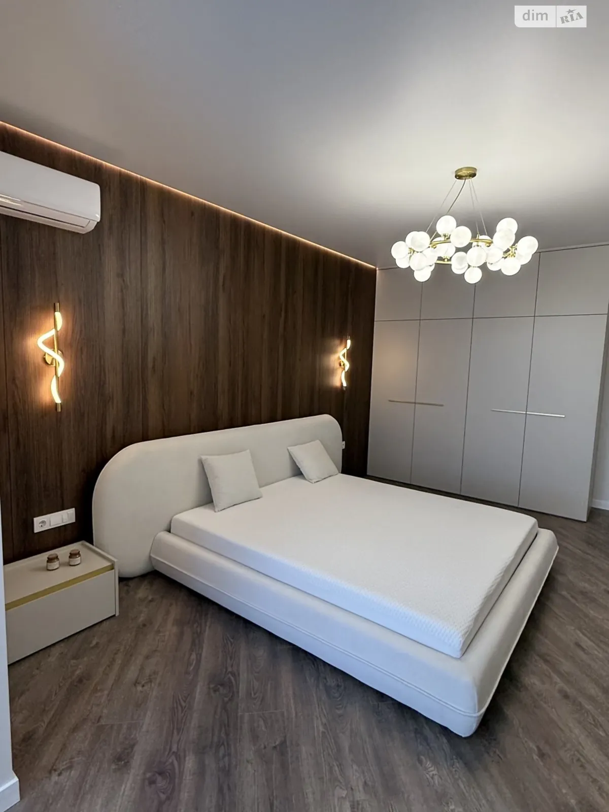 Продается 2-комнатная квартира 86 кв. м в Хмельницком, ул. Шевченко, 41 - фото 1