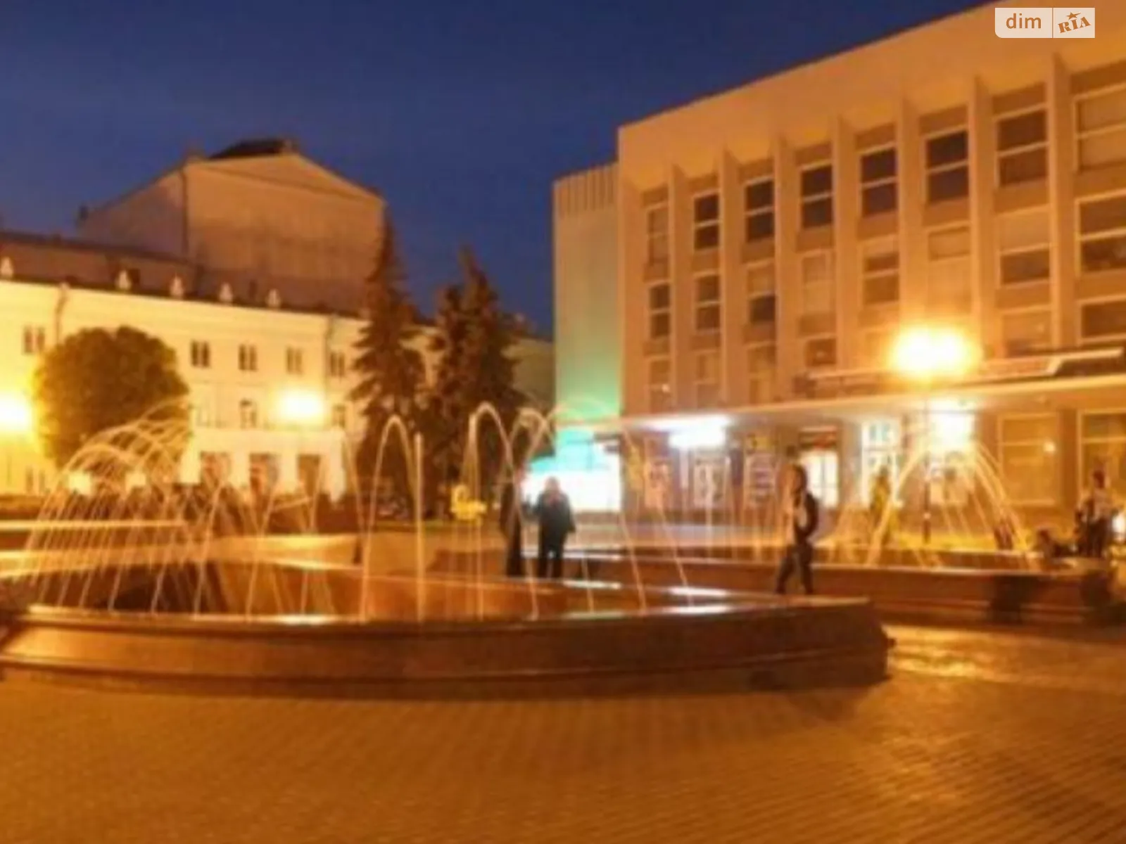 Сдается в аренду офис 14 кв. м в бизнес-центре, цена: 3500 грн - фото 1