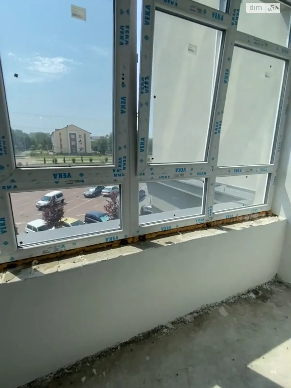 Продается 1-комнатная квартира 35 кв. м в Буче, ул. Ивана Кожедуба, 3А/4В - фото 1