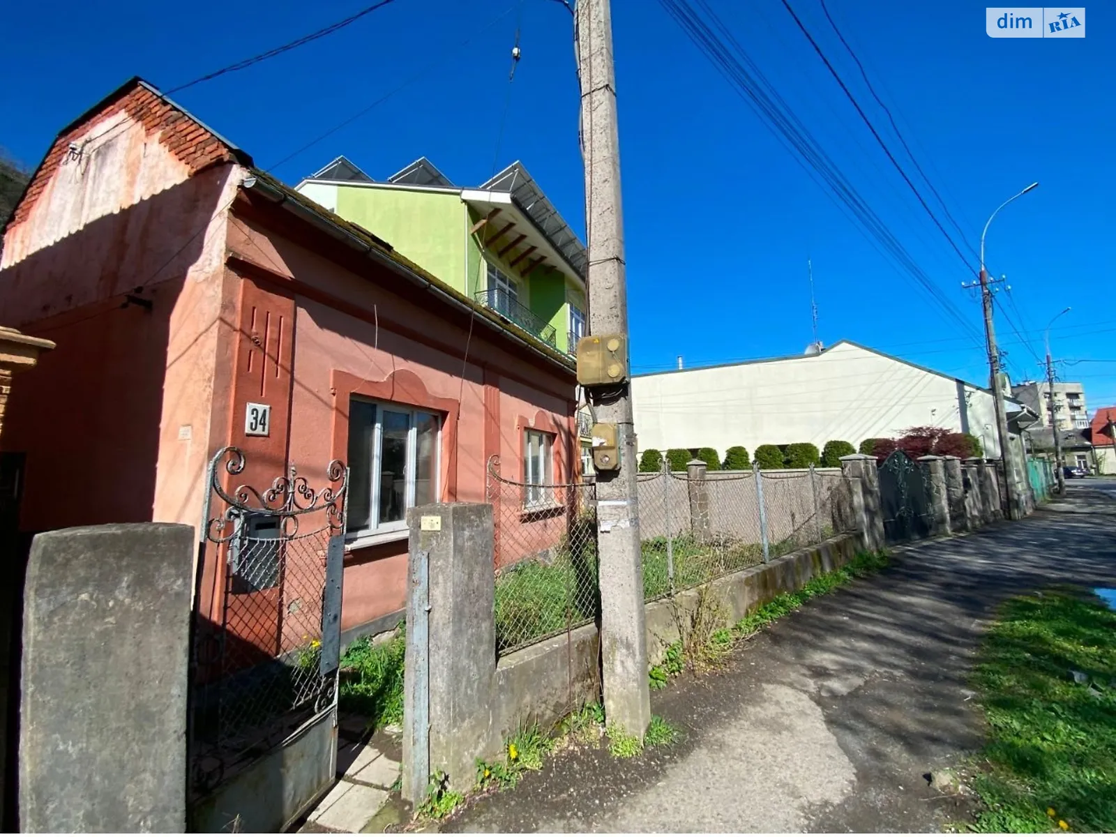 Продается 3-комнатная квартира 70.9 кв. м в Ужгороде, ул. Подградская, 34 - фото 1