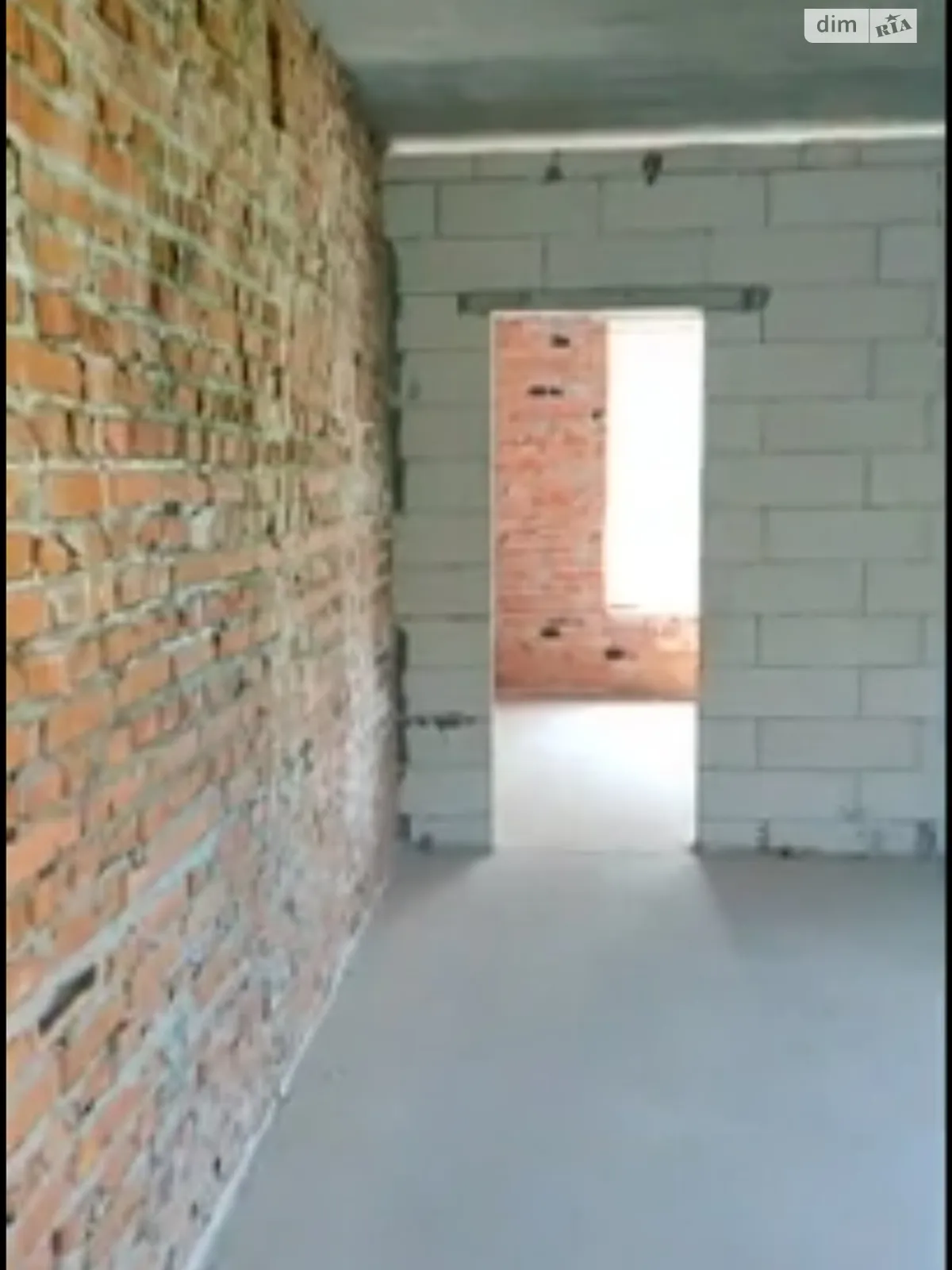 Продається 1-кімнатна квартира 40 кв. м у Гостомелі, вул. Миру, 3А - фото 1