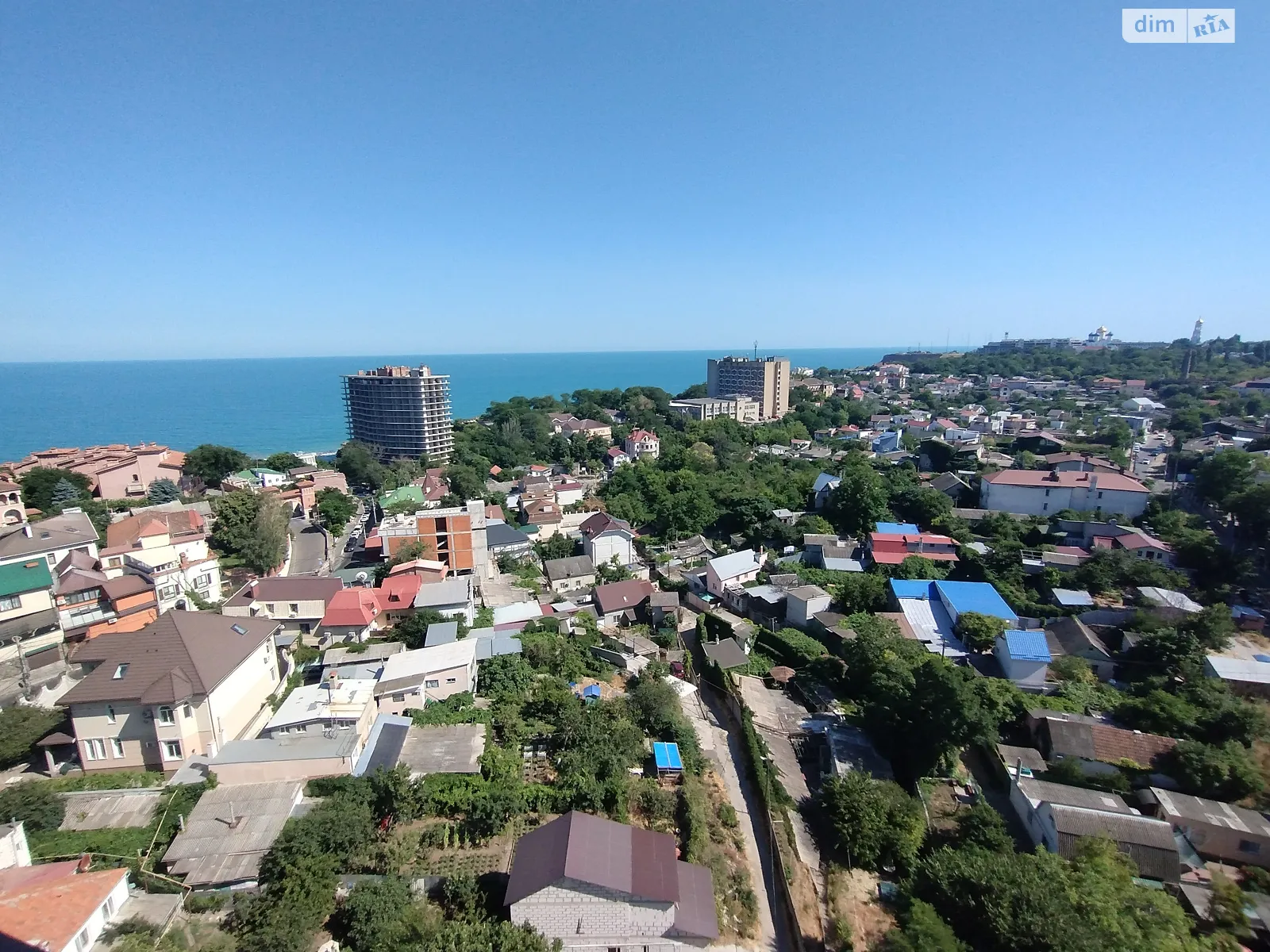 Продается 1-комнатная квартира 52 кв. м в Одессе, ул. Дача Ковалевского, 5А - фото 1