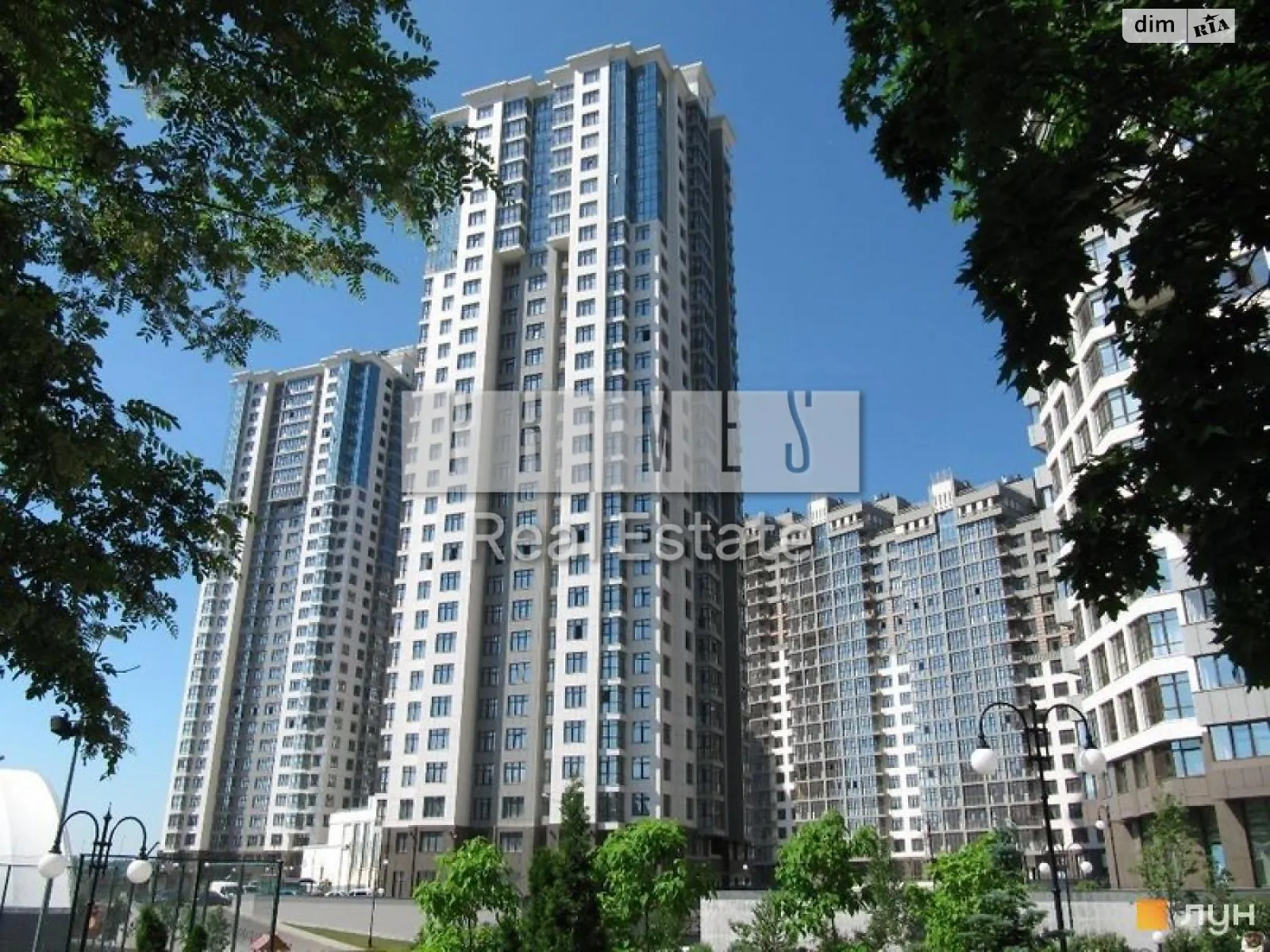 Продается 3-комнатная квартира 104.2 кв. м в Киеве, ул. Андрея Верхогляда(Драгомирова), 19А - фото 1