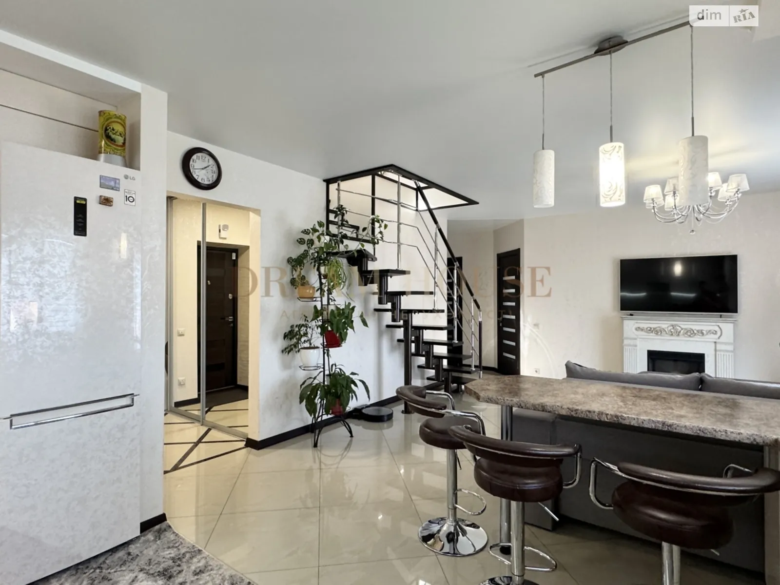 Продается 2-комнатная квартира 60.1 кв. м в Михайловке-Рубежовке, ул. Чубинского, 10 - фото 1