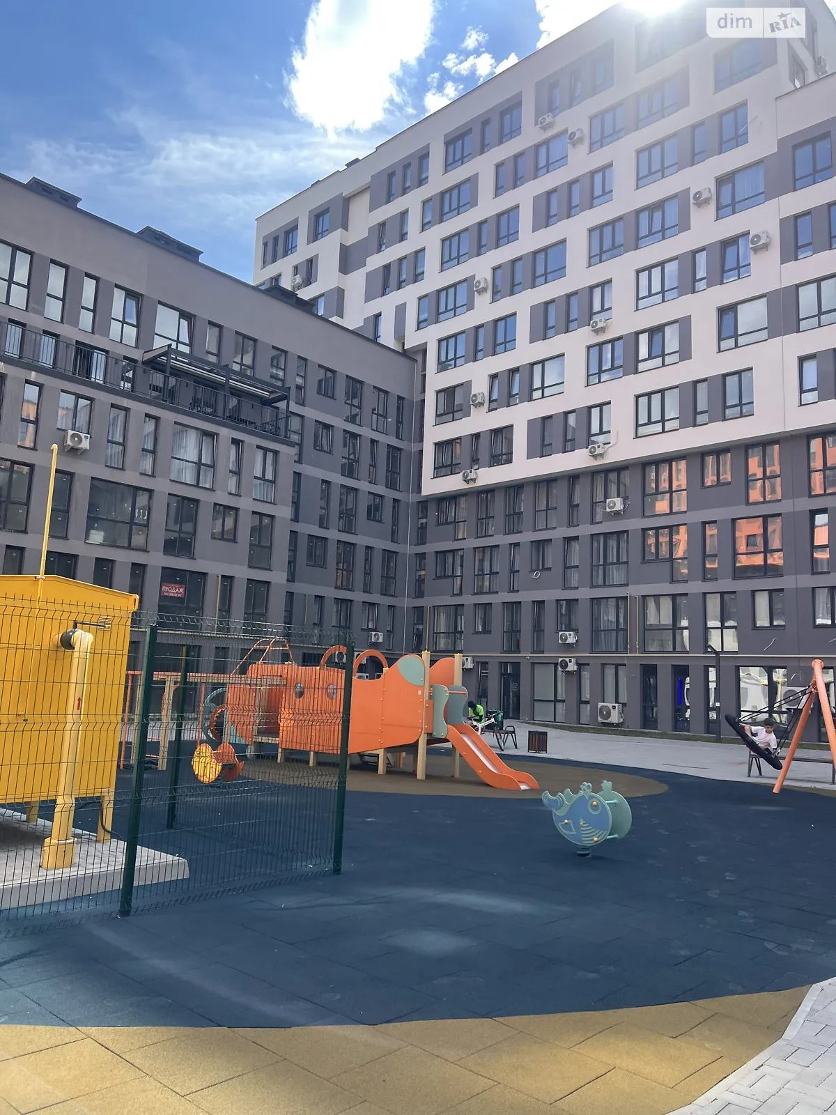 Продается 2-комнатная квартира 70 кв. м в Львове, ул. Стрыйская, 45 - фото 1