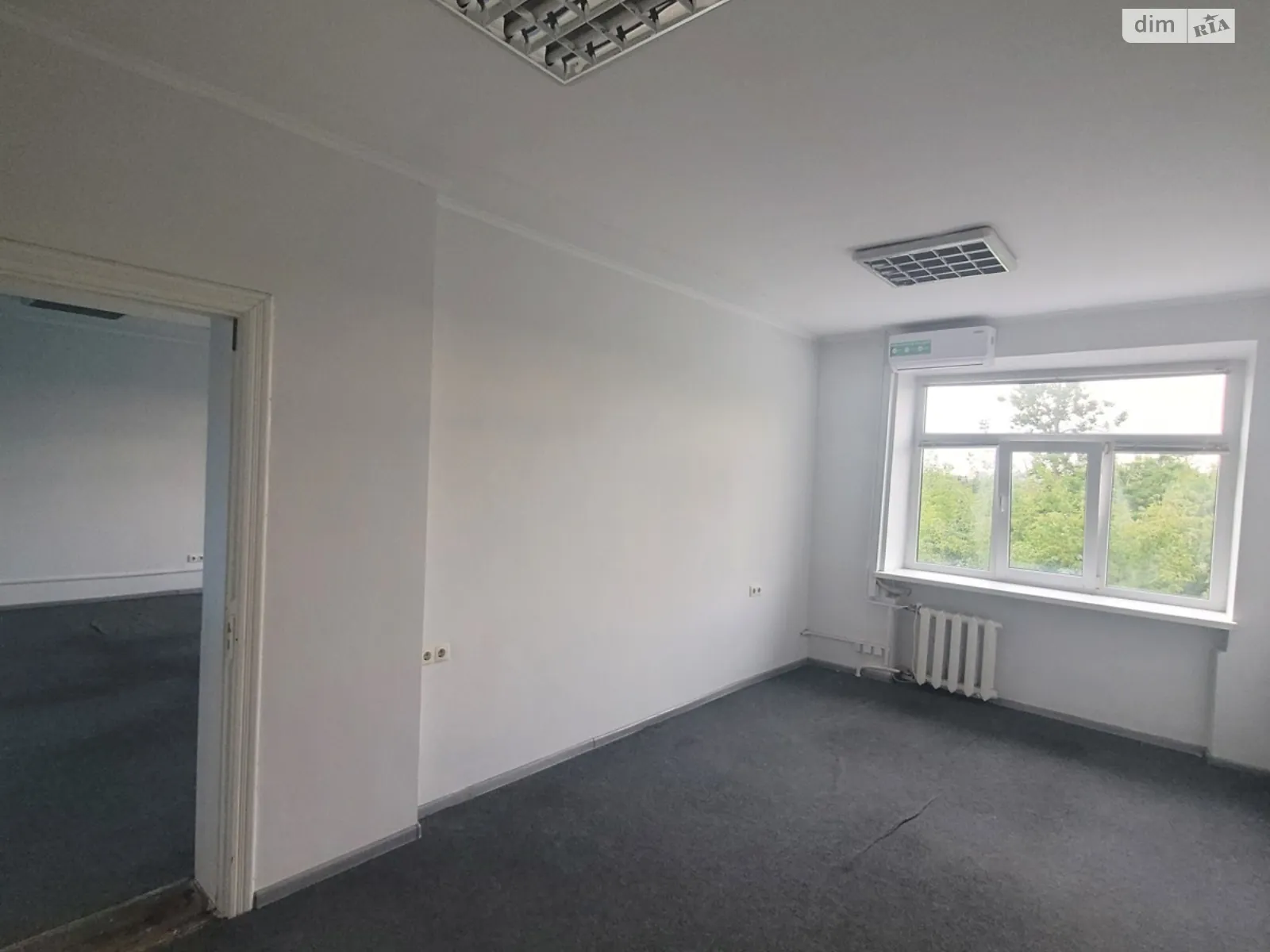 Сдается в аренду офис 31 кв. м в бизнес-центре, цена: 7344 грн - фото 1