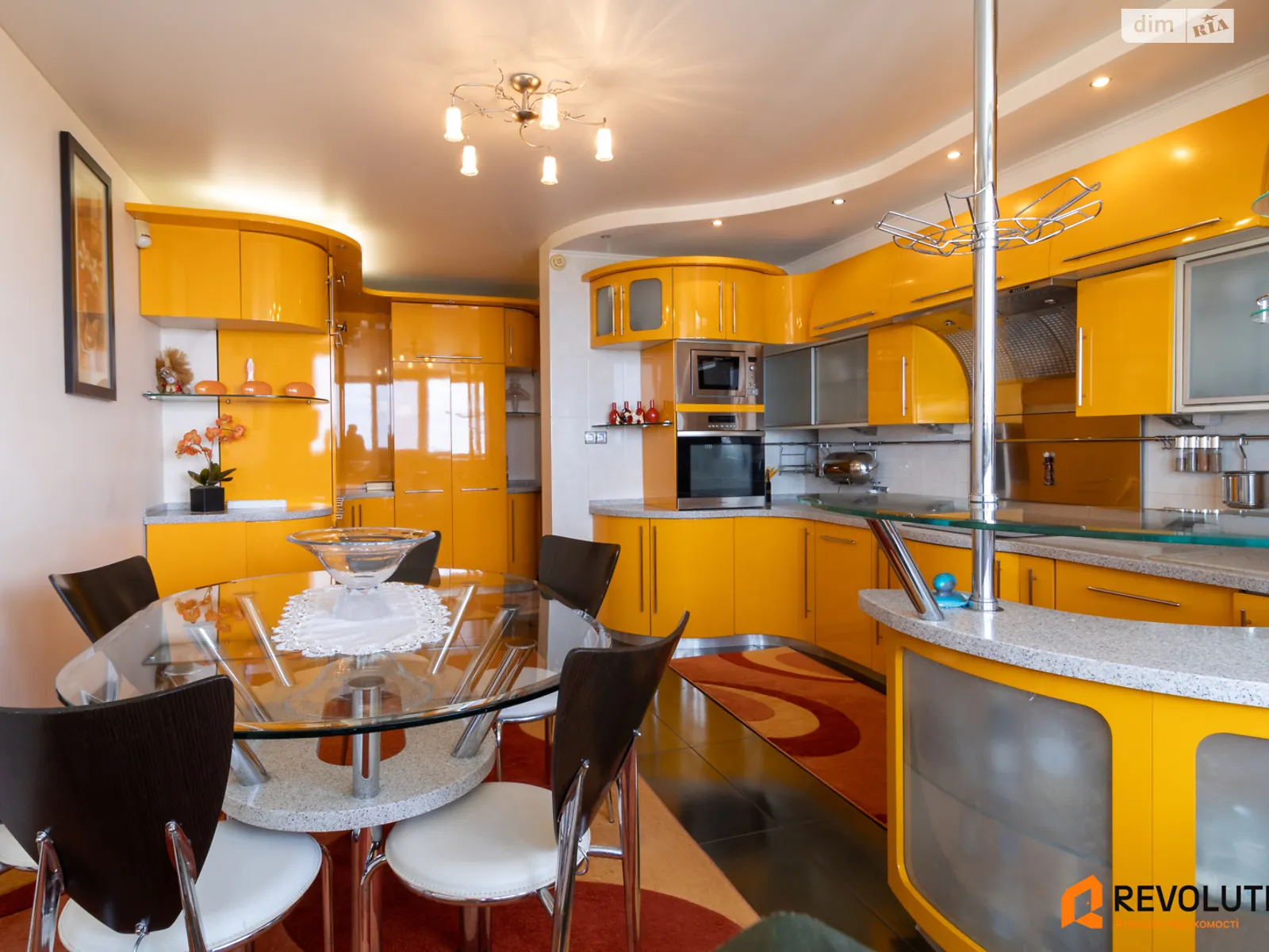 Продается 4-комнатная квартира 252.2 кв. м в Киеве, ул. Ореста Васкула(Феодори Пушиной), 19 - фото 1