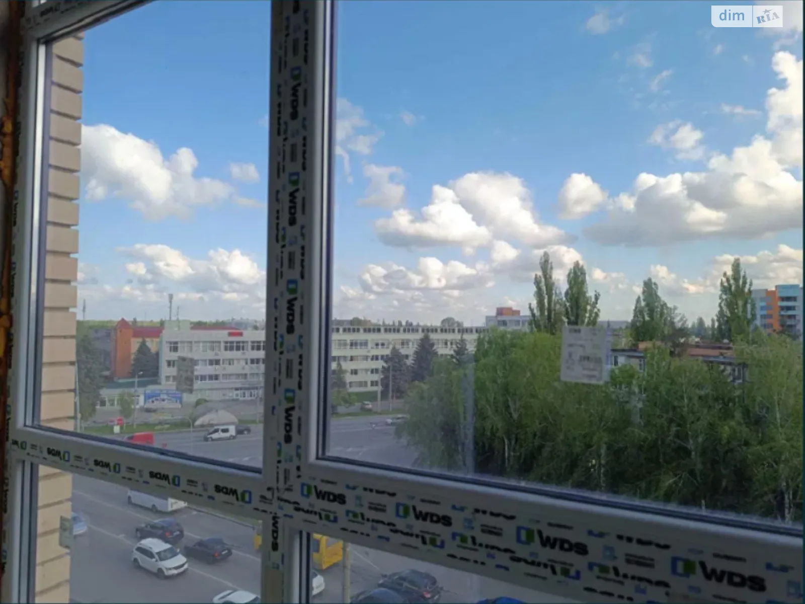 Продается 3-комнатная квартира 89.7 кв. м в Полтаве, ул. Олександра Оксанченка(Степного Фронта) - фото 1