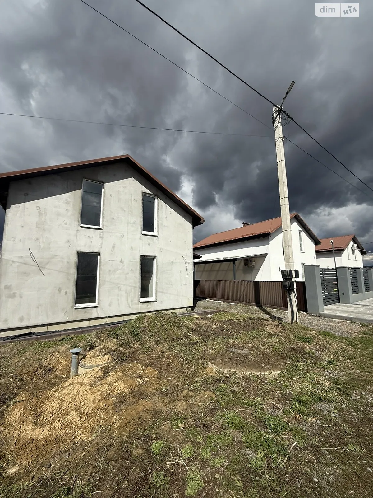 Продается дом на 2 этажа 102.7 кв. м с бассейном, цена: 75000 $ - фото 1