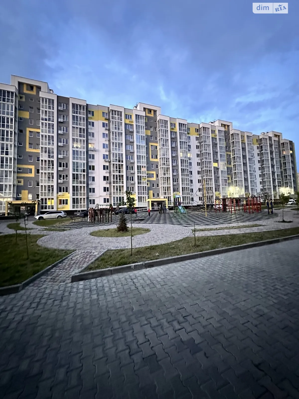 Продается 2-комнатная квартира 59 кв. м в Полтаве, ул. Башкирцевой Марии - фото 1