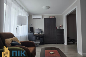 Продажа квартиры, Киев, р‑н. Паньковщина, ст.м. Университет, Жилянская улица, дом 72