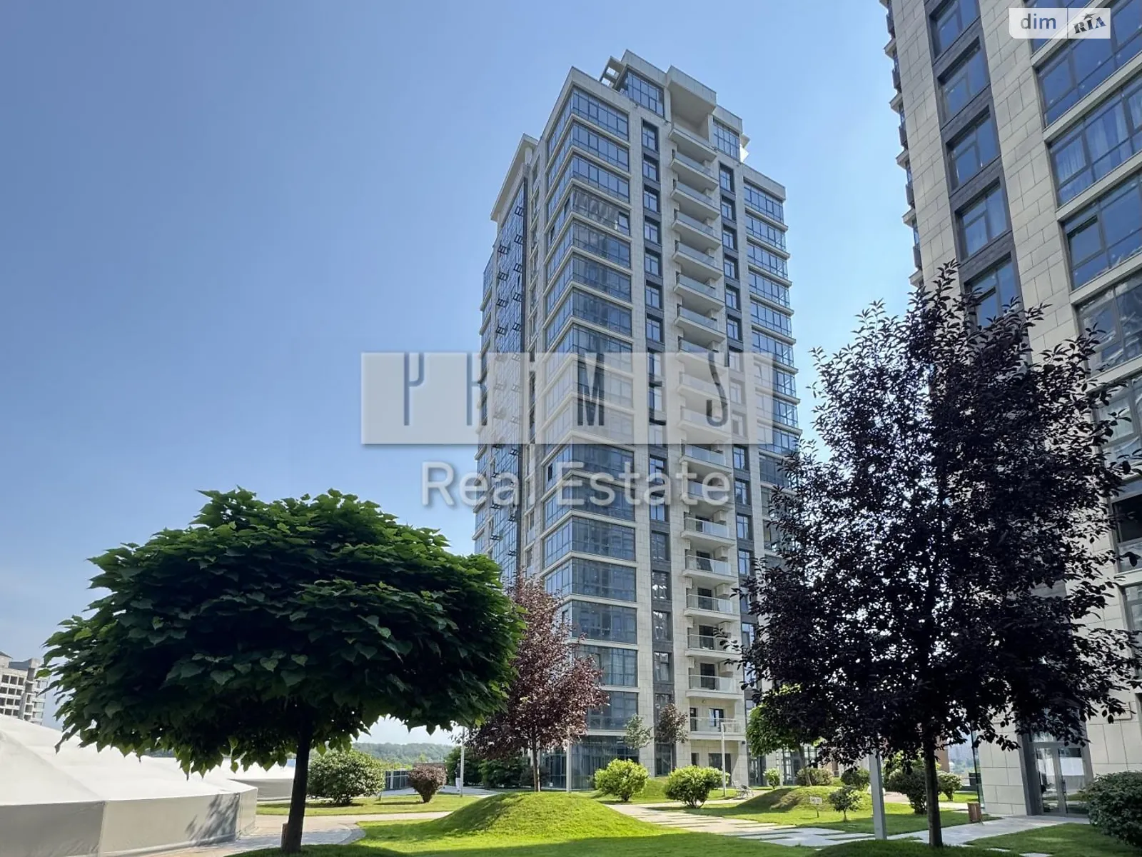 Продается 3-комнатная квартира 100.4 кв. м в Киеве, ул. Андрея Верхогляда(Драгомирова), 19Б - фото 1