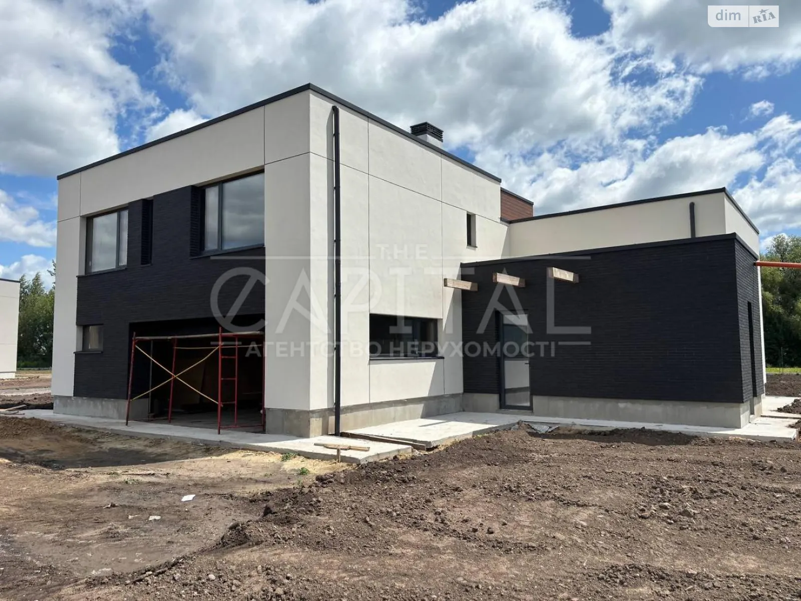 Продается дом на 2 этажа 317 кв. м с мансардой, цена: 491350 $ - фото 1