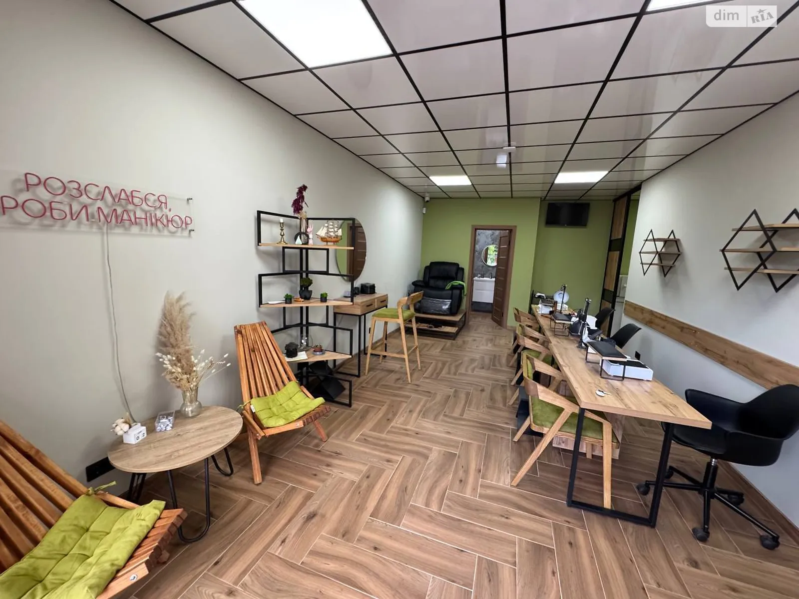 Продается объект сферы услуг 33.3 кв. м в 10-этажном здании, цена: 53000 $ - фото 1