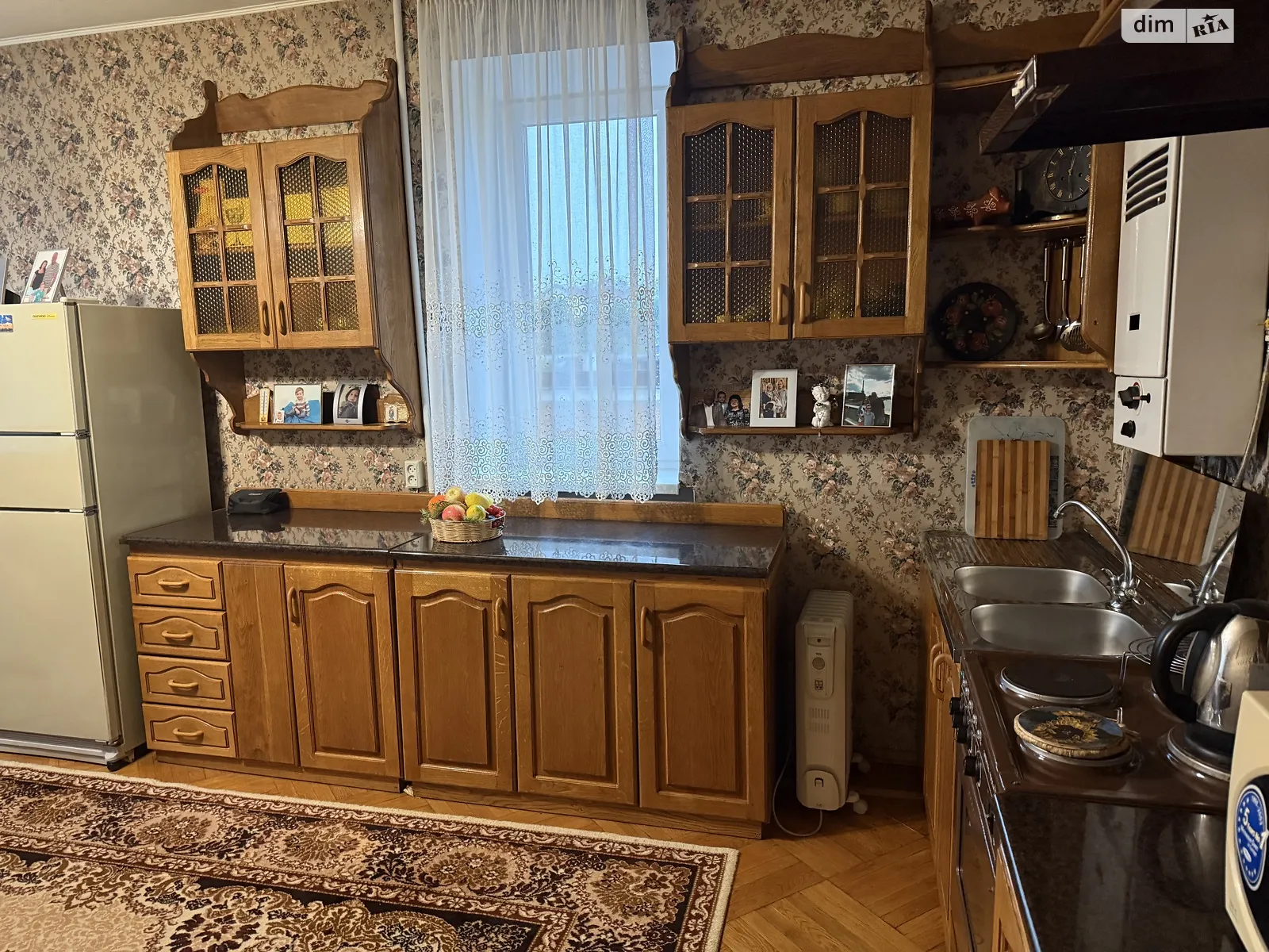 Продается дом на 2 этажа 141 кв. м с камином, цена: 148000 $ - фото 1