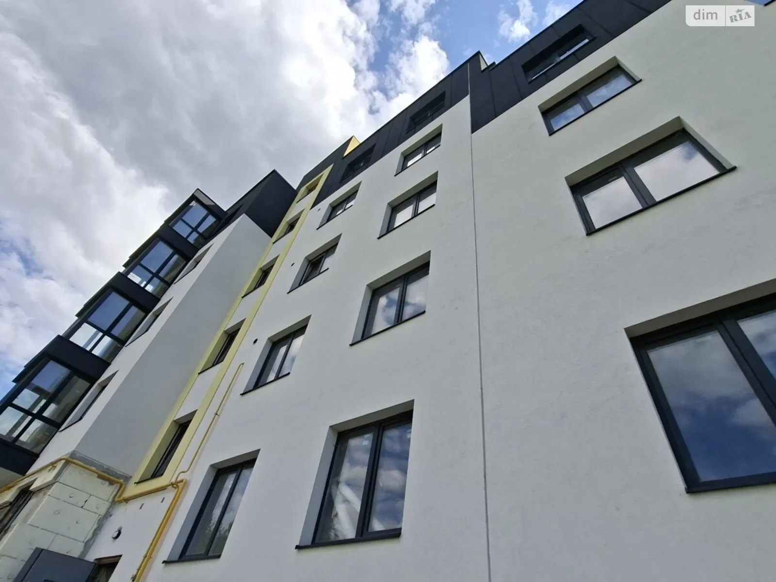 2-комнатная квартира 67.5 кв. м в Тернополе, ул. Глубокая Долина - фото 1