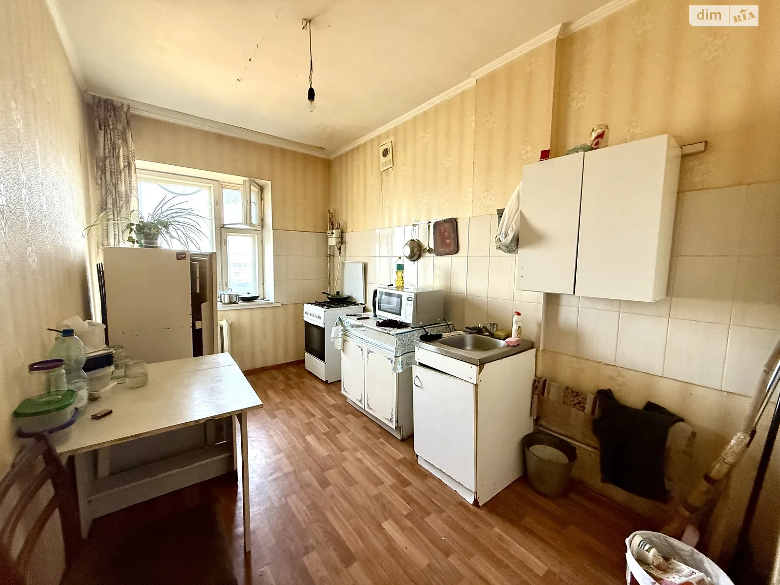 Продается 3-комнатная квартира 72 кв. м в Борисполе, пер. Бабкина, 12 - фото 1