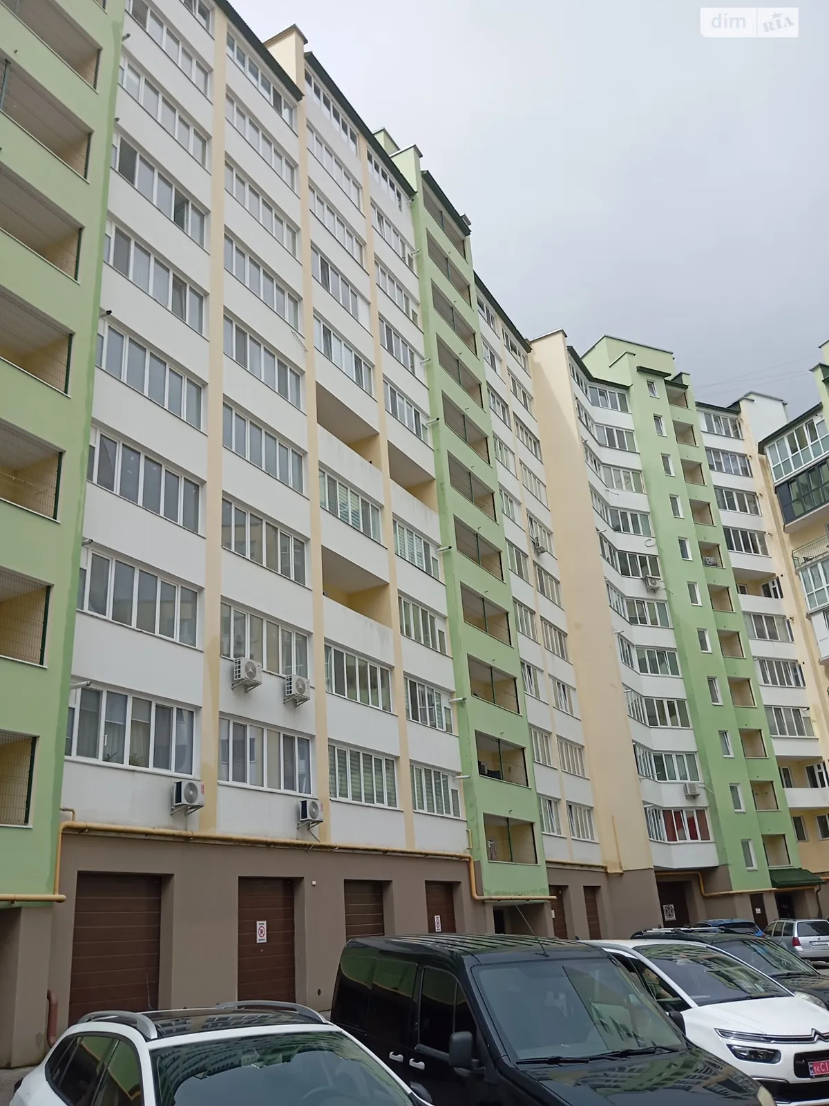 2-кімнатна квартира 72 кв. м у Тернополі, вул. Рєпіна, 38 - фото 1