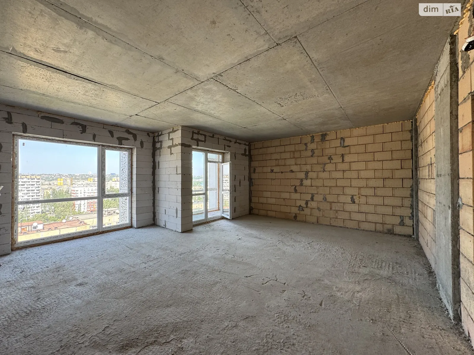 Продается 1-комнатная квартира 45 кв. м в Днепре, пер. Добровольцев, 3 - фото 1