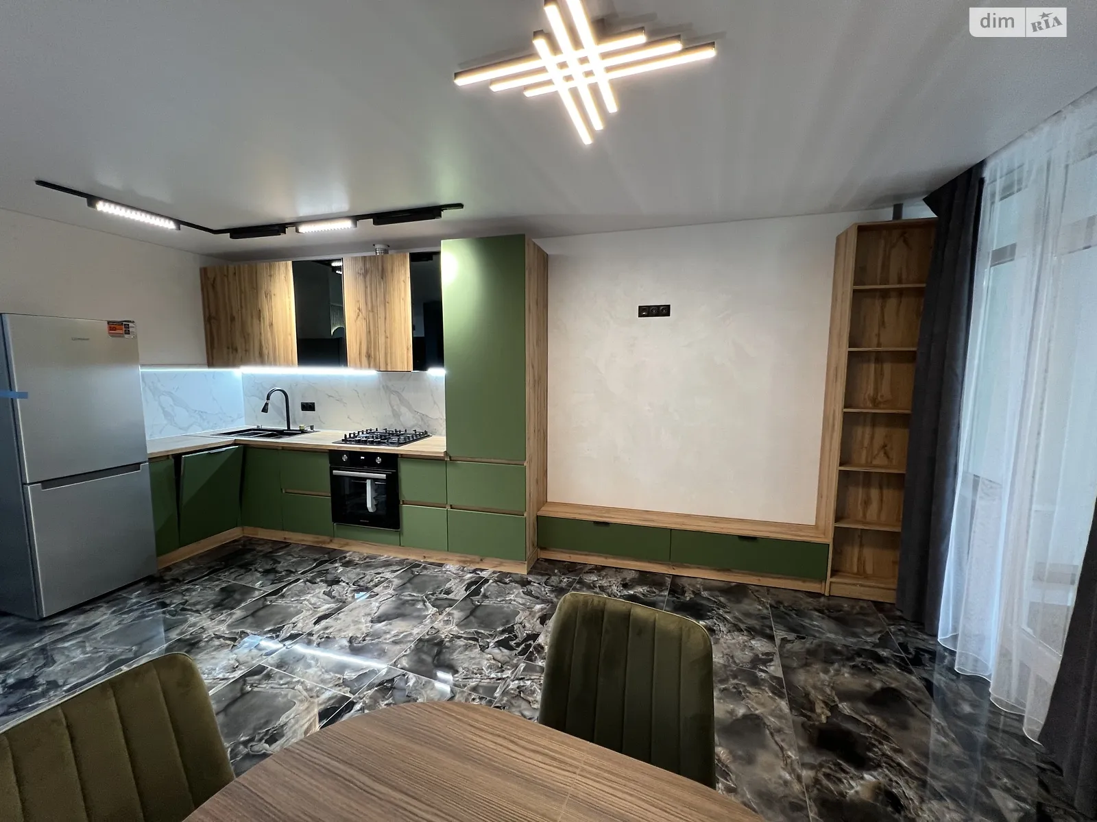 2-кімнатна квартира 76 кв. м у Тернополі, вул. Київська, 9Д - фото 1