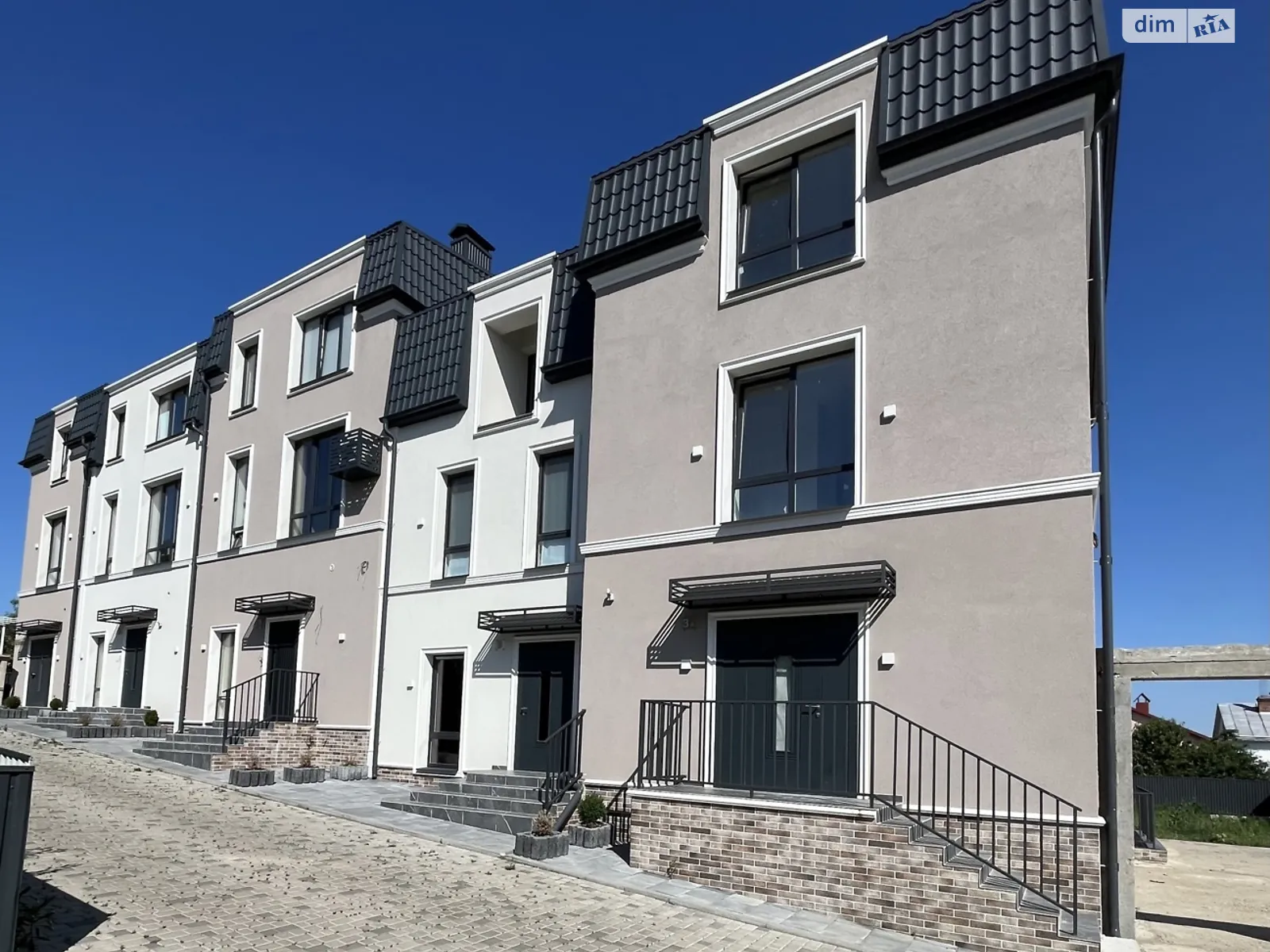 4-й пер. Ореховский, 1 Шевченковский Черновцы, цена: 160000 $ - фото 1