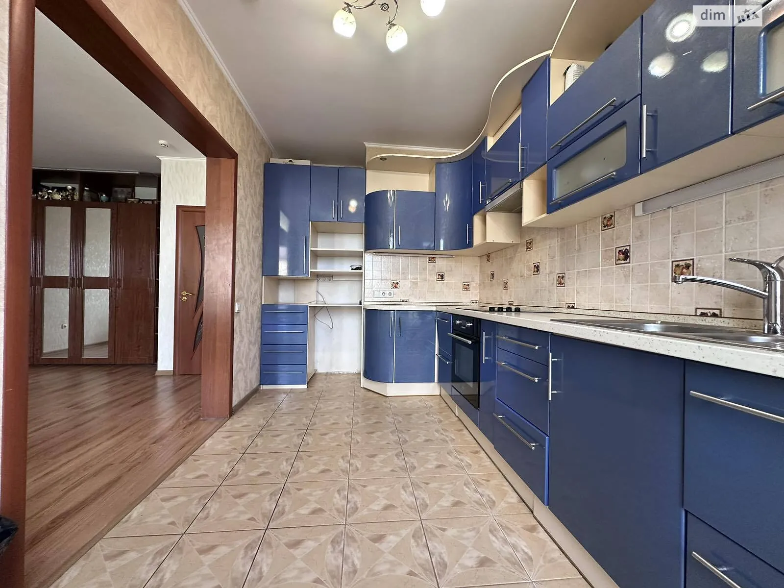 Продается 3-комнатная квартира 90 кв. м в Слобожанском, ул. Слобожанская(8-го Марта) - фото 1