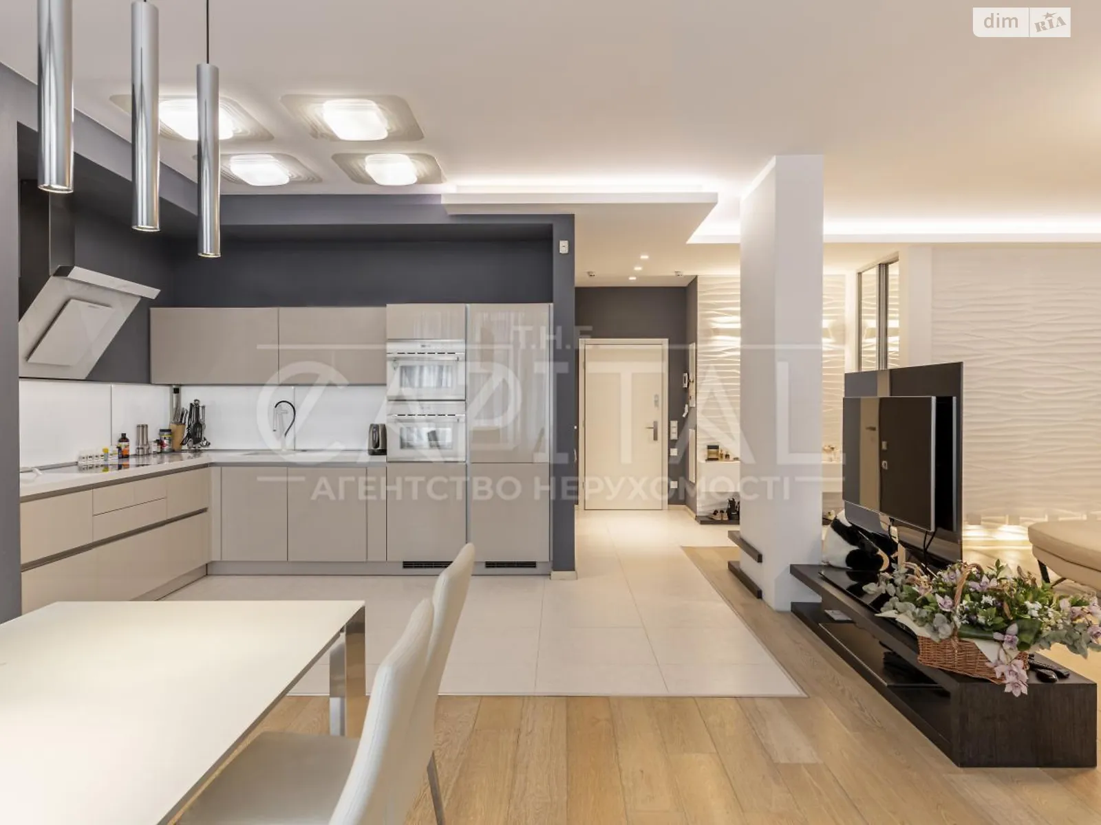 Продается 1-комнатная квартира 111 кв. м в Киеве, ул. Андрея Верхогляда(Драгомирова), 16Б - фото 1