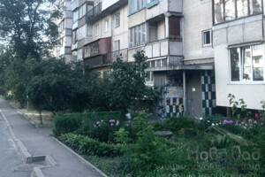 Продажа квартиры, Киев, р‑н. Лесной Массив, ст.м. Черниговская, Милютенко улица, дом 7