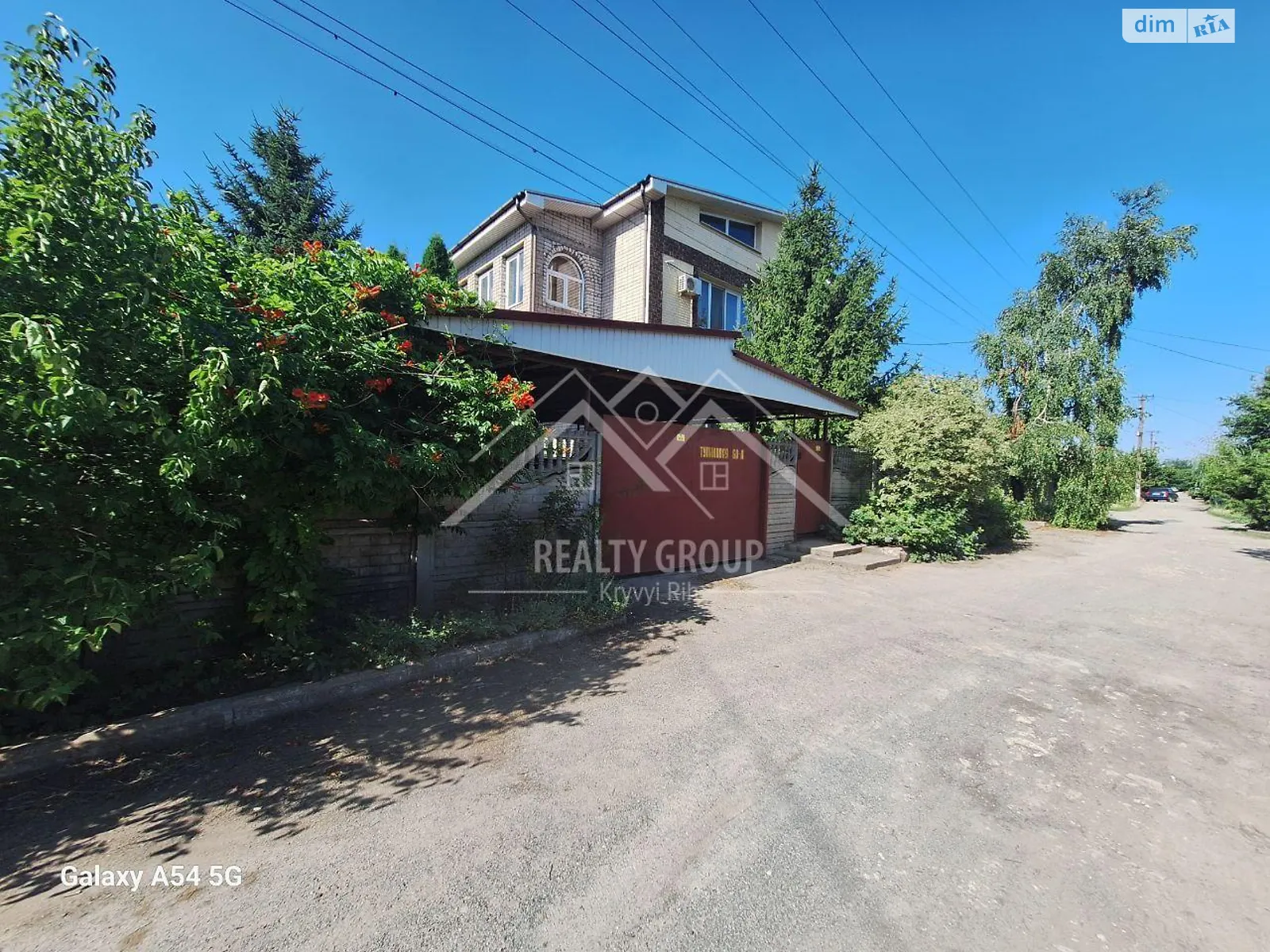 Продается дом на 2 этажа 356.9 кв. м с подвалом, цена: 120000 $ - фото 1