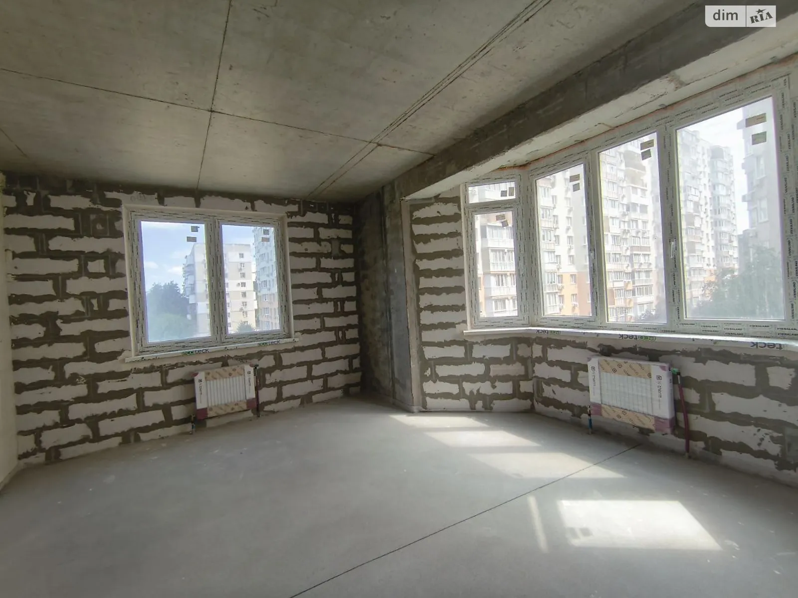 Продается 3-комнатная квартира 102 кв. м в Одессе, ул. Костанди - фото 1