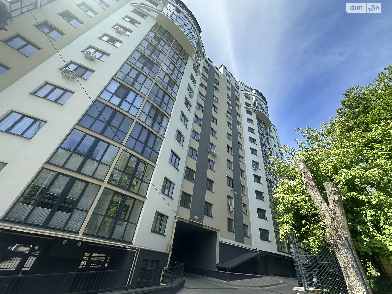 2-комнатная квартира 73 кв. м в Тернополе, ул. Чумацкая, 2 - фото 1